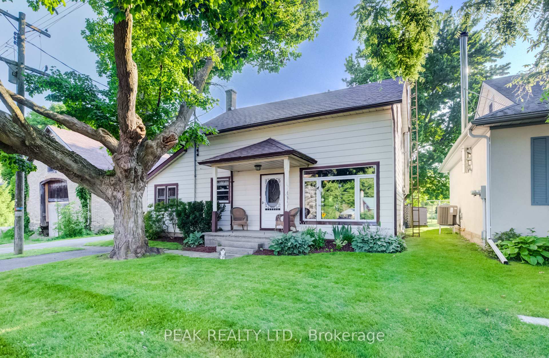Front of 5199 Wilmot-Easthope Road
