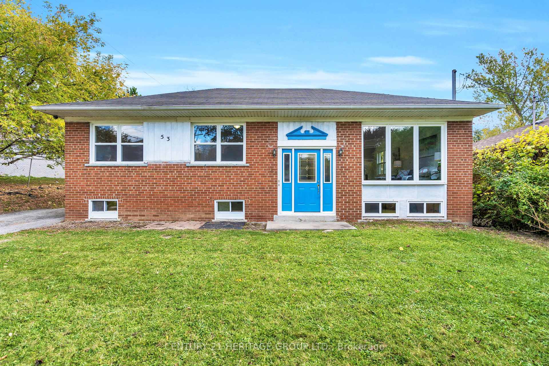 Photo 1 of 53 Wilstead Drive, Newmarket, Central Newmarket — HOMEH
