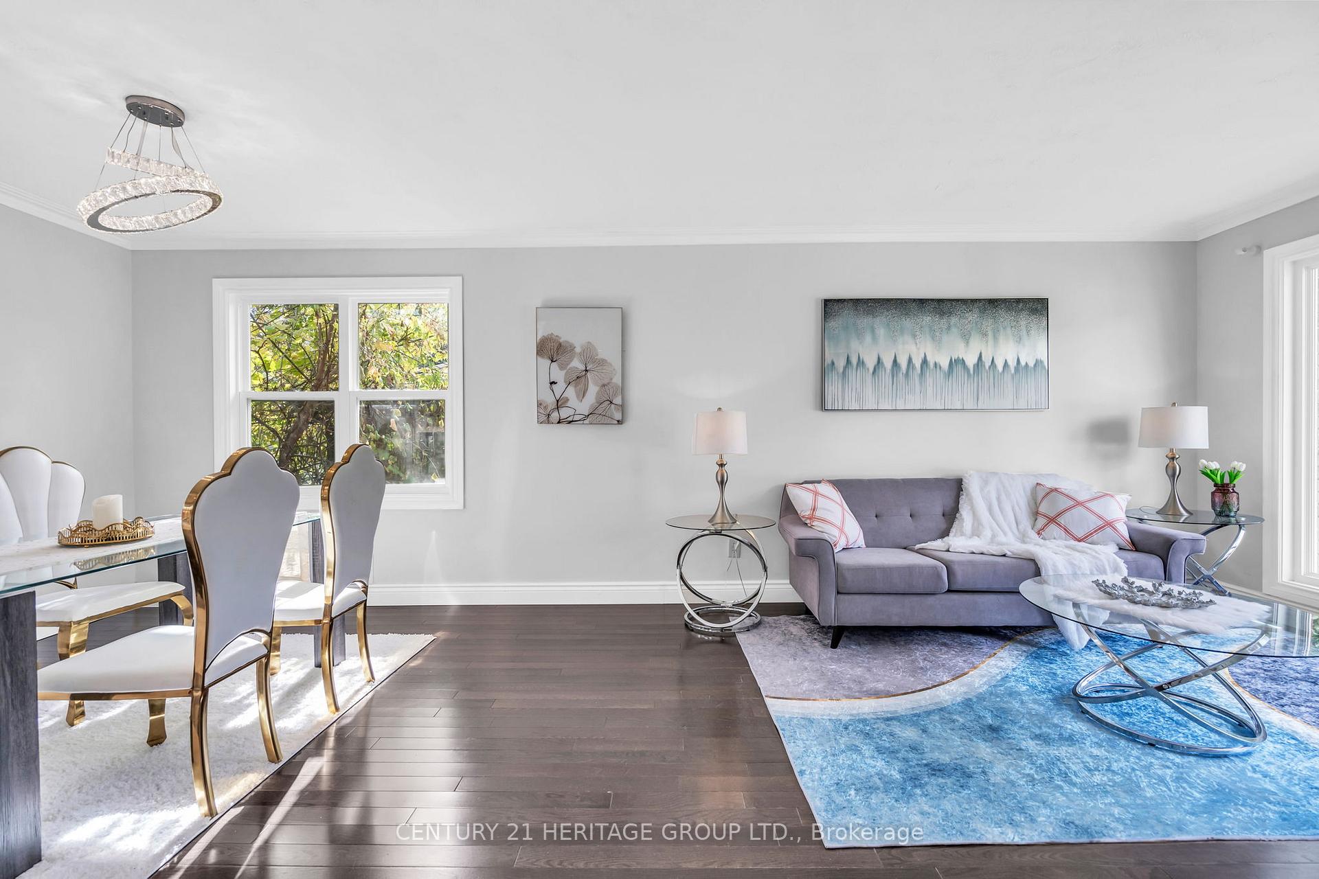 Photo 3 of 53 Wilstead Drive, Newmarket, Central Newmarket — HOMEH
