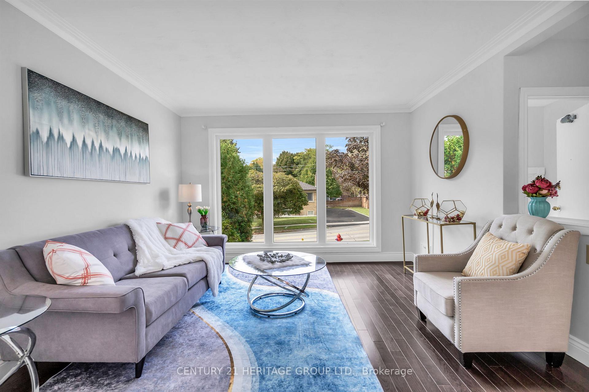 Photo 5 of 53 Wilstead Drive, Newmarket, Central Newmarket — HOMEH