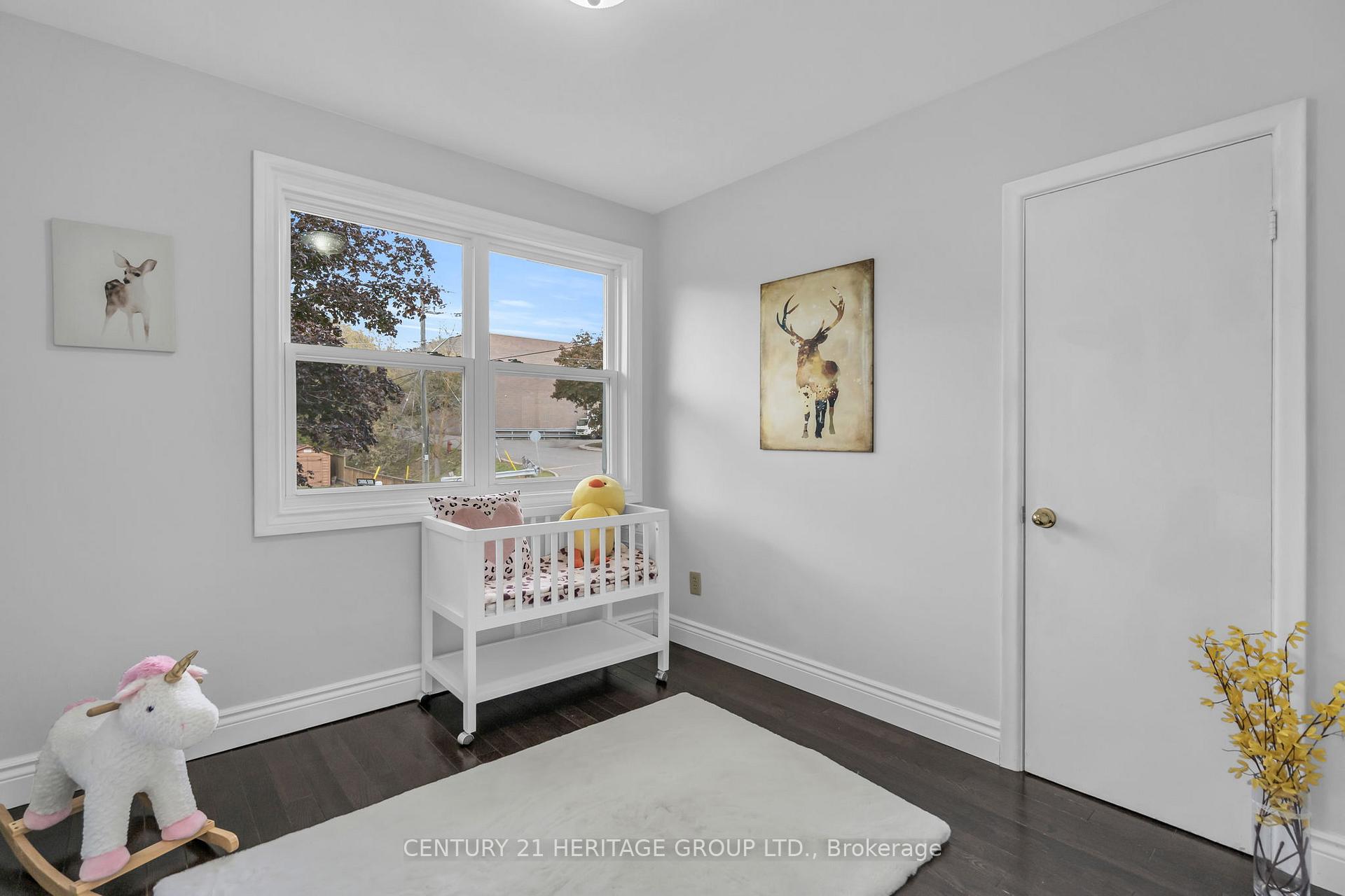 Photo 13 of 53 Wilstead Drive, Newmarket, Central Newmarket — HOMEH