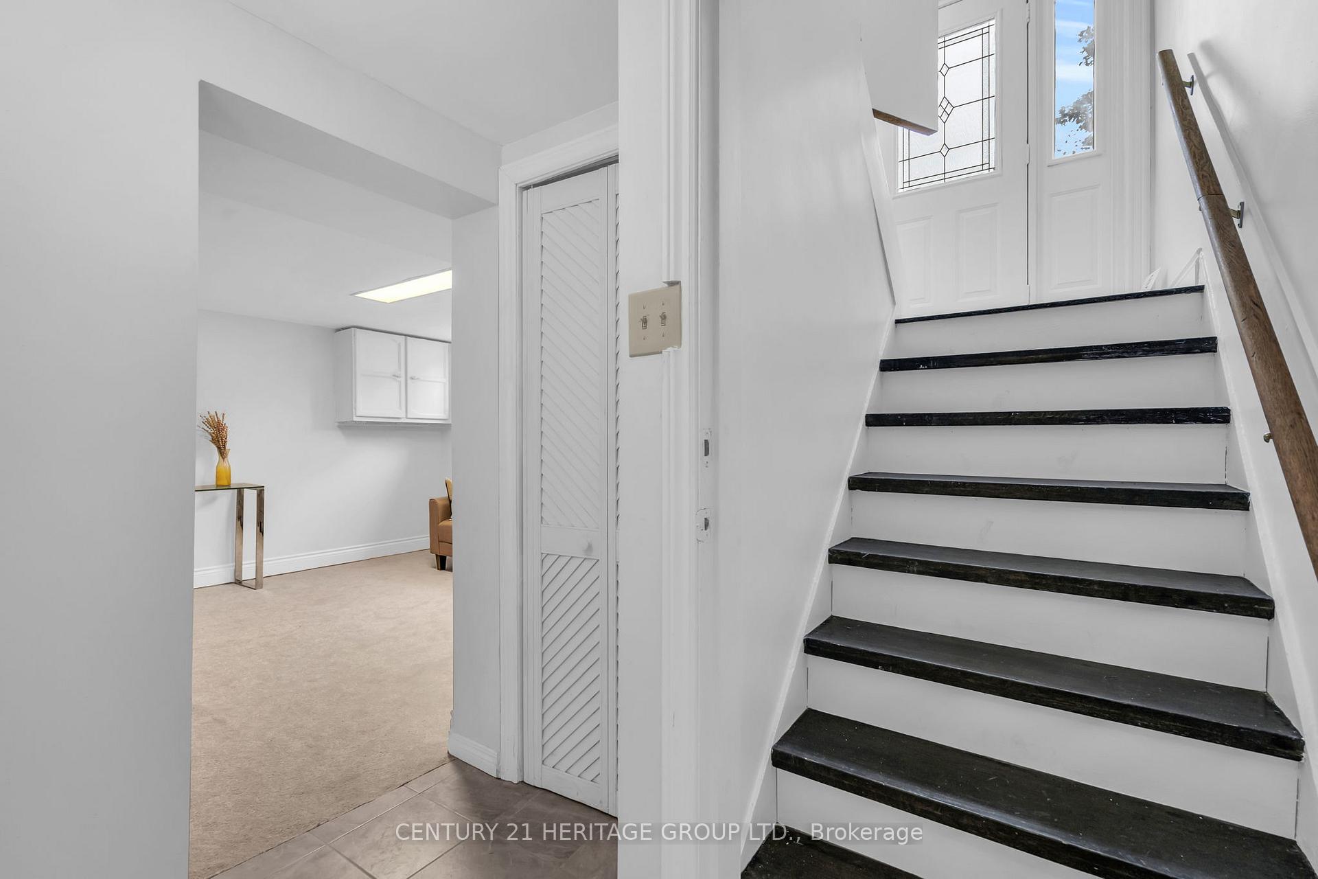 Photo 16 of 53 Wilstead Drive, Newmarket, Central Newmarket — HOMEH