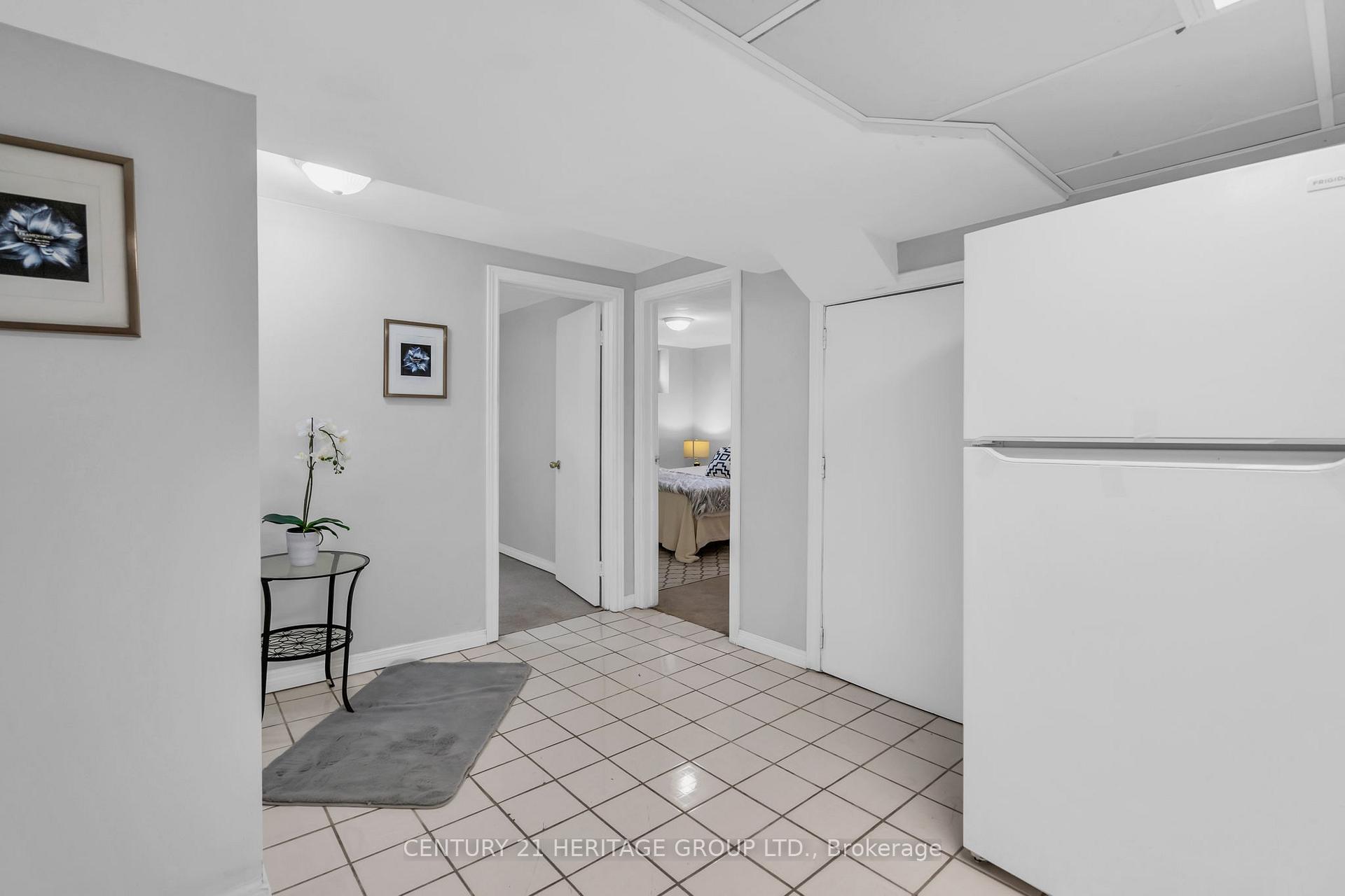 Photo 25 of 53 Wilstead Drive, Newmarket, Central Newmarket — HOMEH