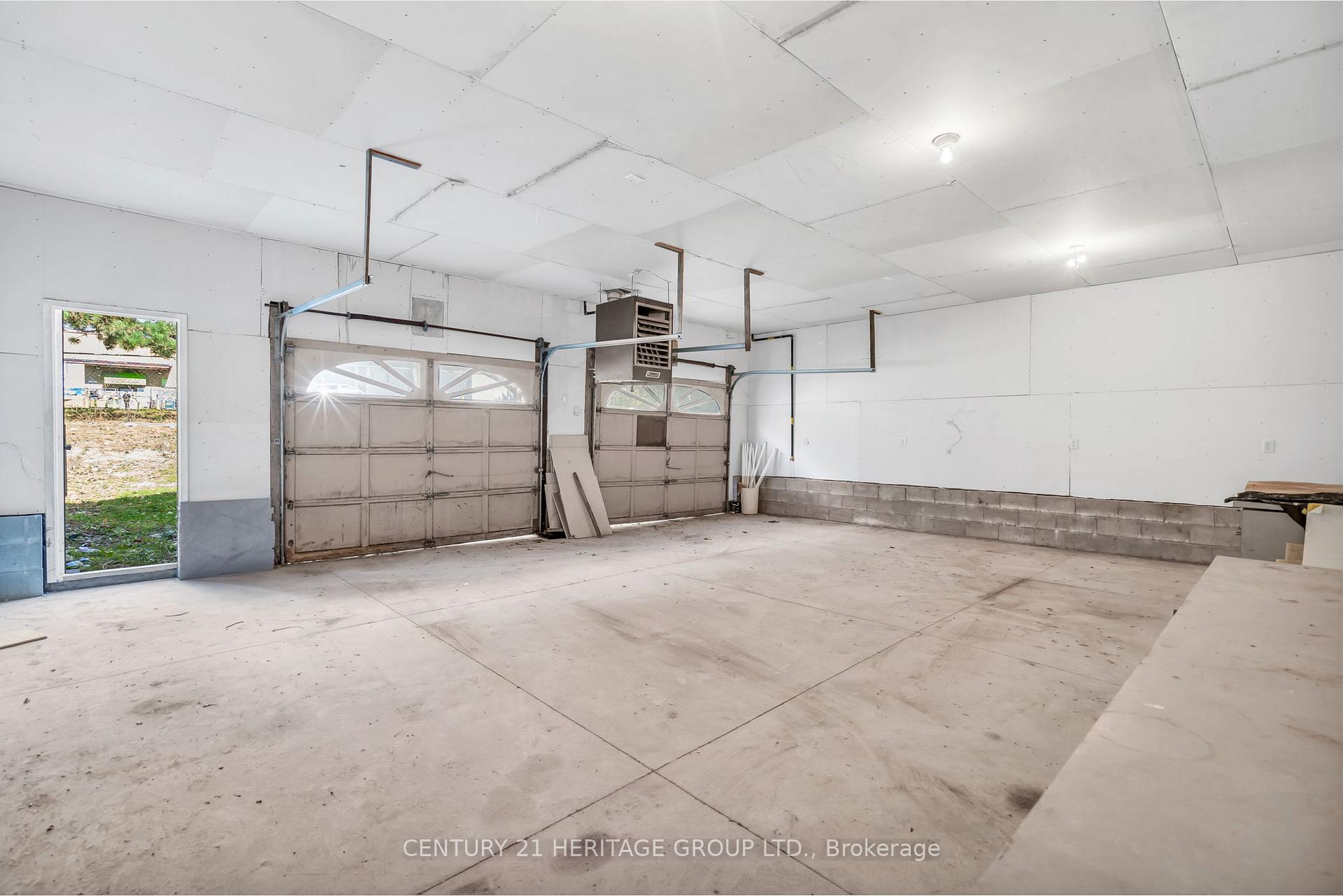 Photo 28 of 53 Wilstead Drive, Newmarket, Central Newmarket — HOMEH