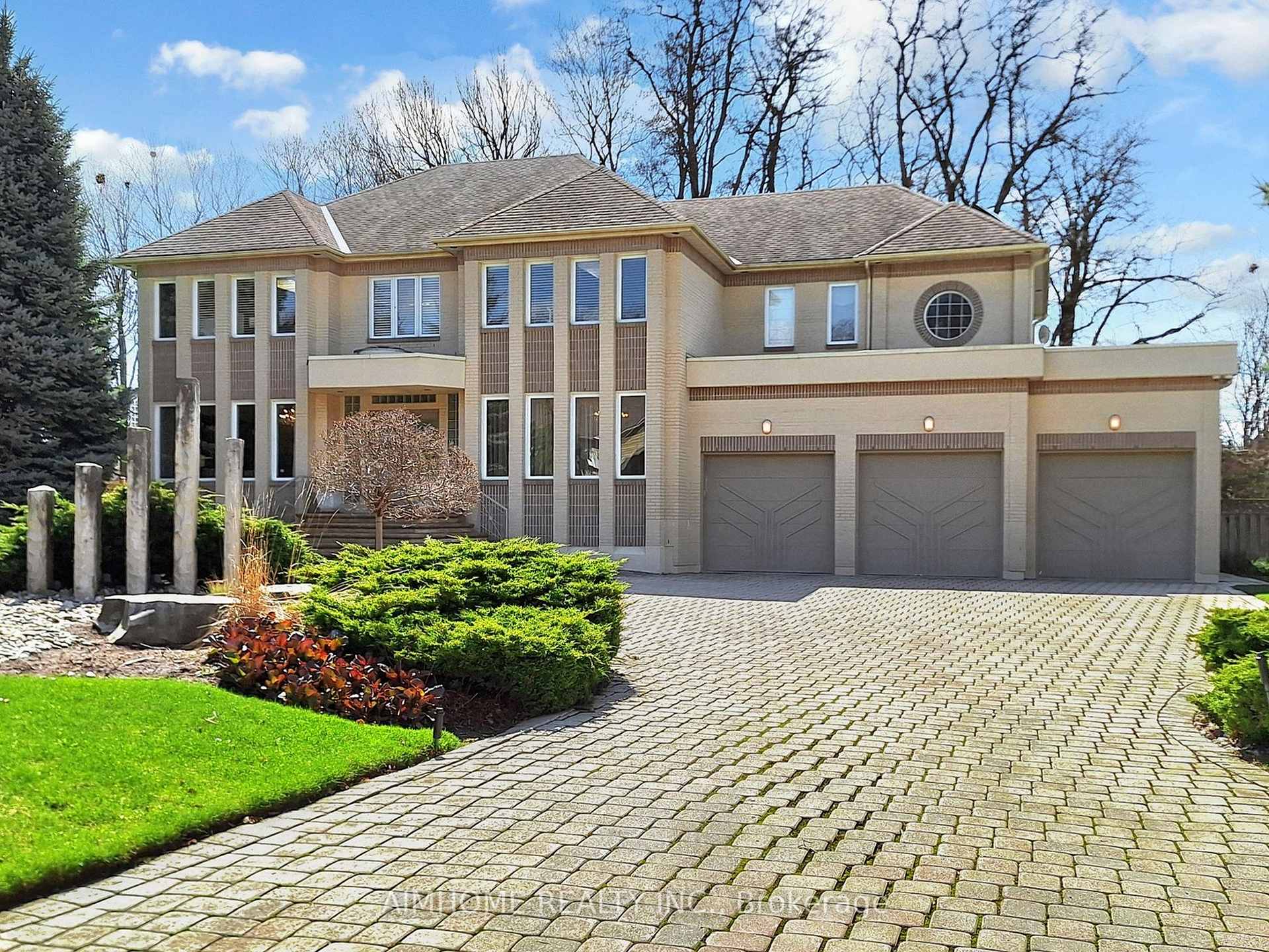 Photo 1 of 145 Renaissance Court, Vaughan, Beverley Glen — HOMEH
