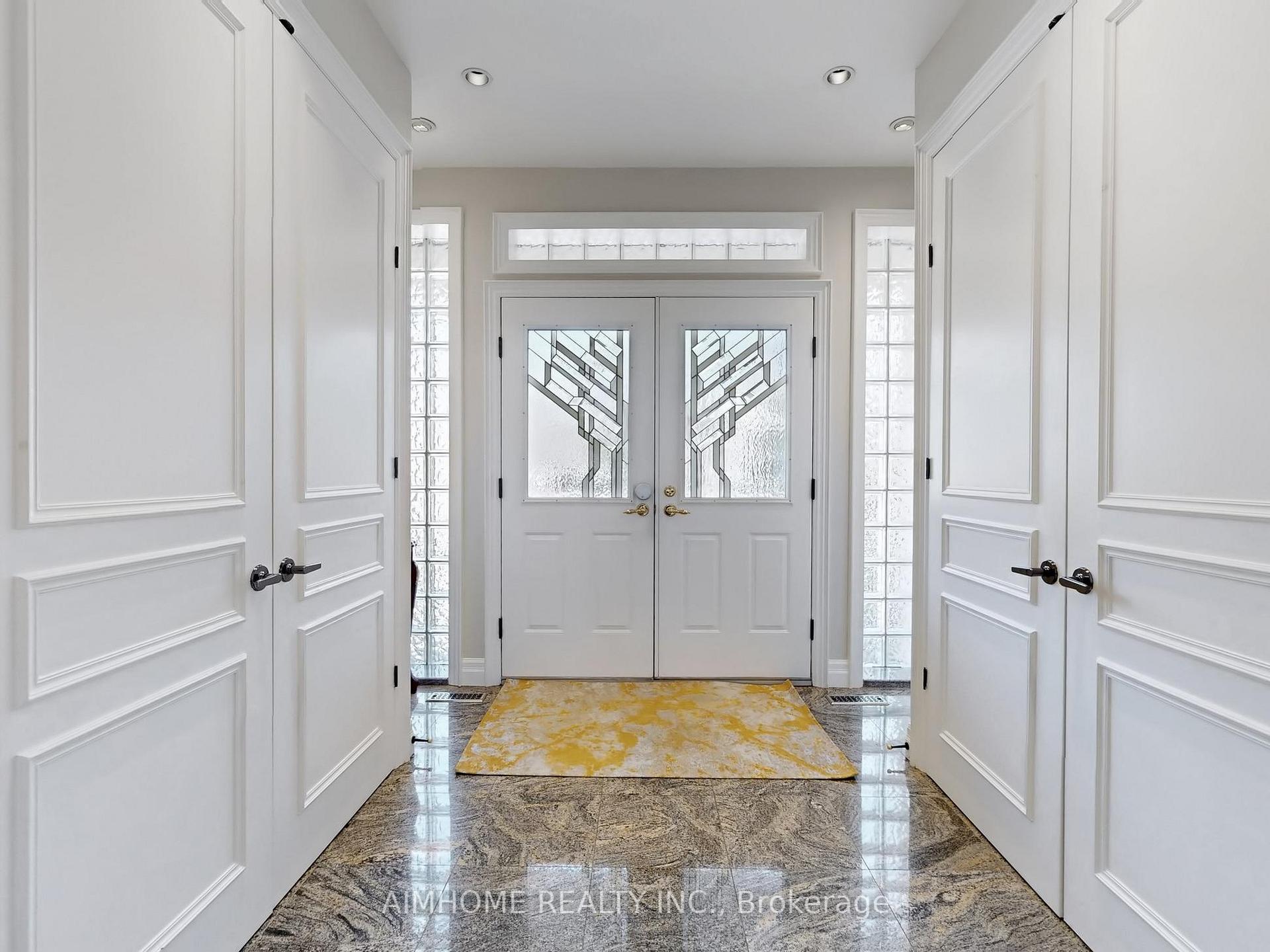 Photo 3 of 145 Renaissance Court, Vaughan, Beverley Glen — HOMEH