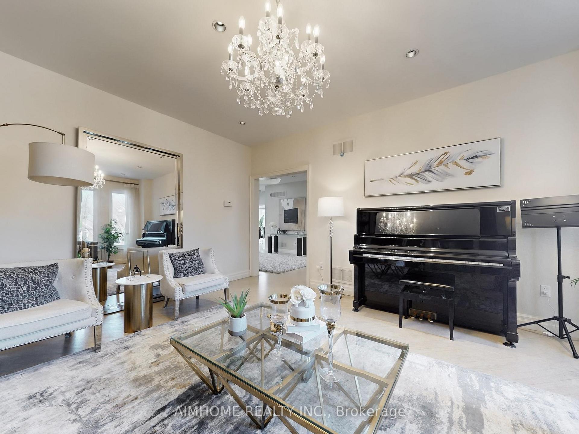 Photo 7 of 145 Renaissance Court, Vaughan, Beverley Glen — HOMEH