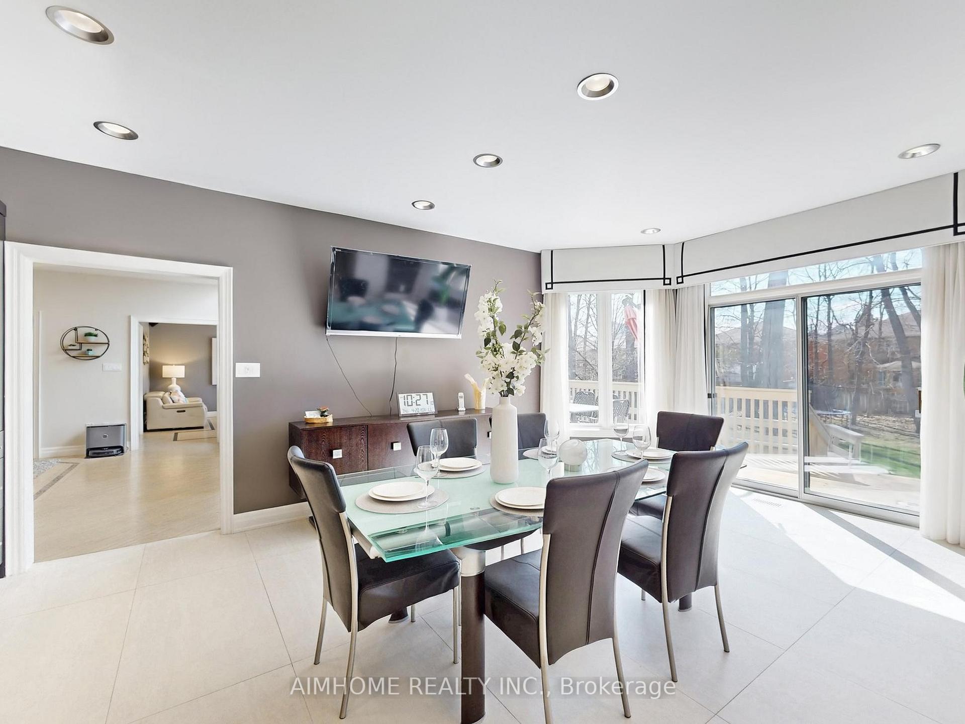 Photo 15 of 145 Renaissance Court, Vaughan, Beverley Glen — HOMEH