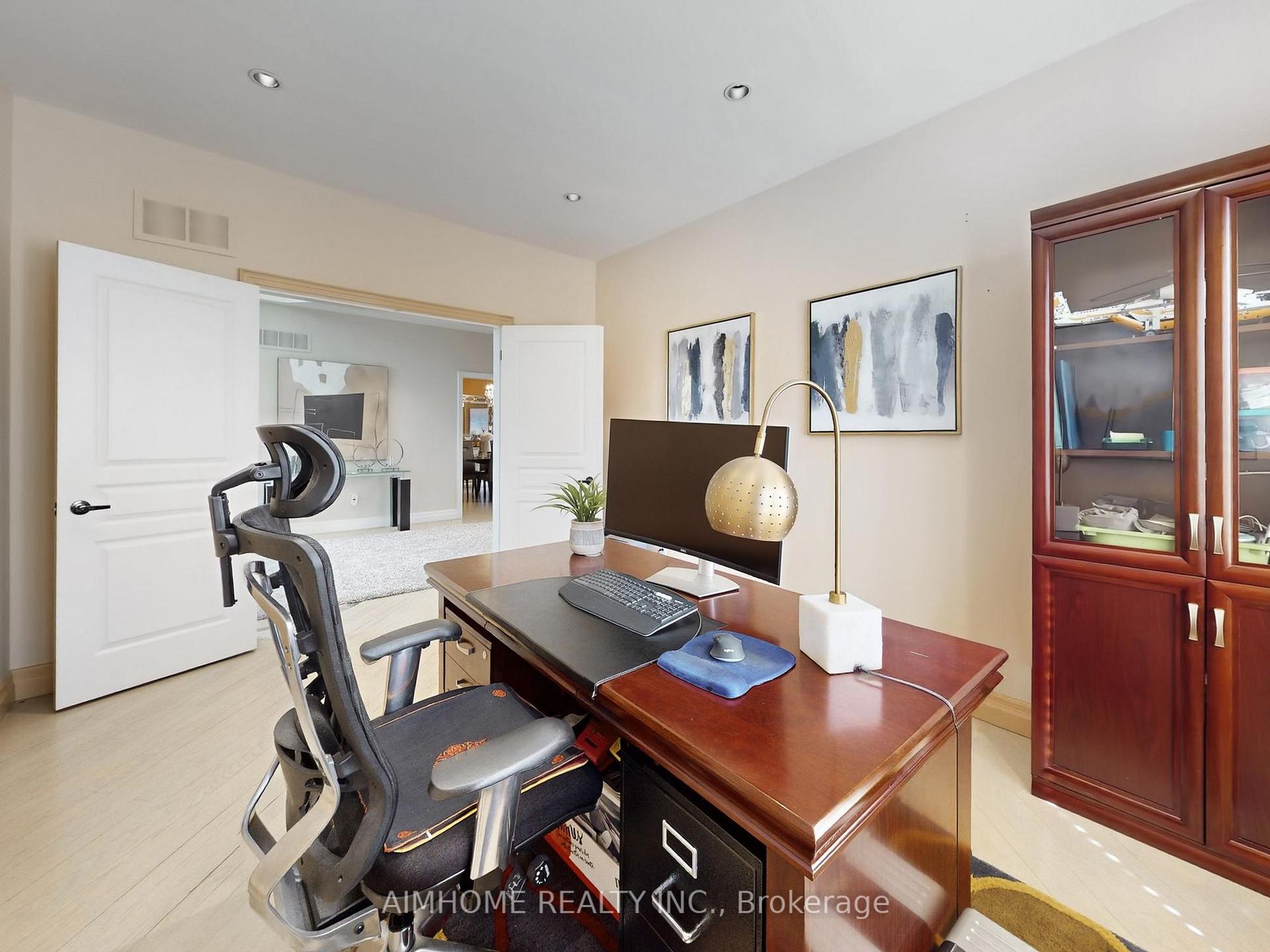 Photo 20 of 145 Renaissance Court, Vaughan, Beverley Glen — HOMEH