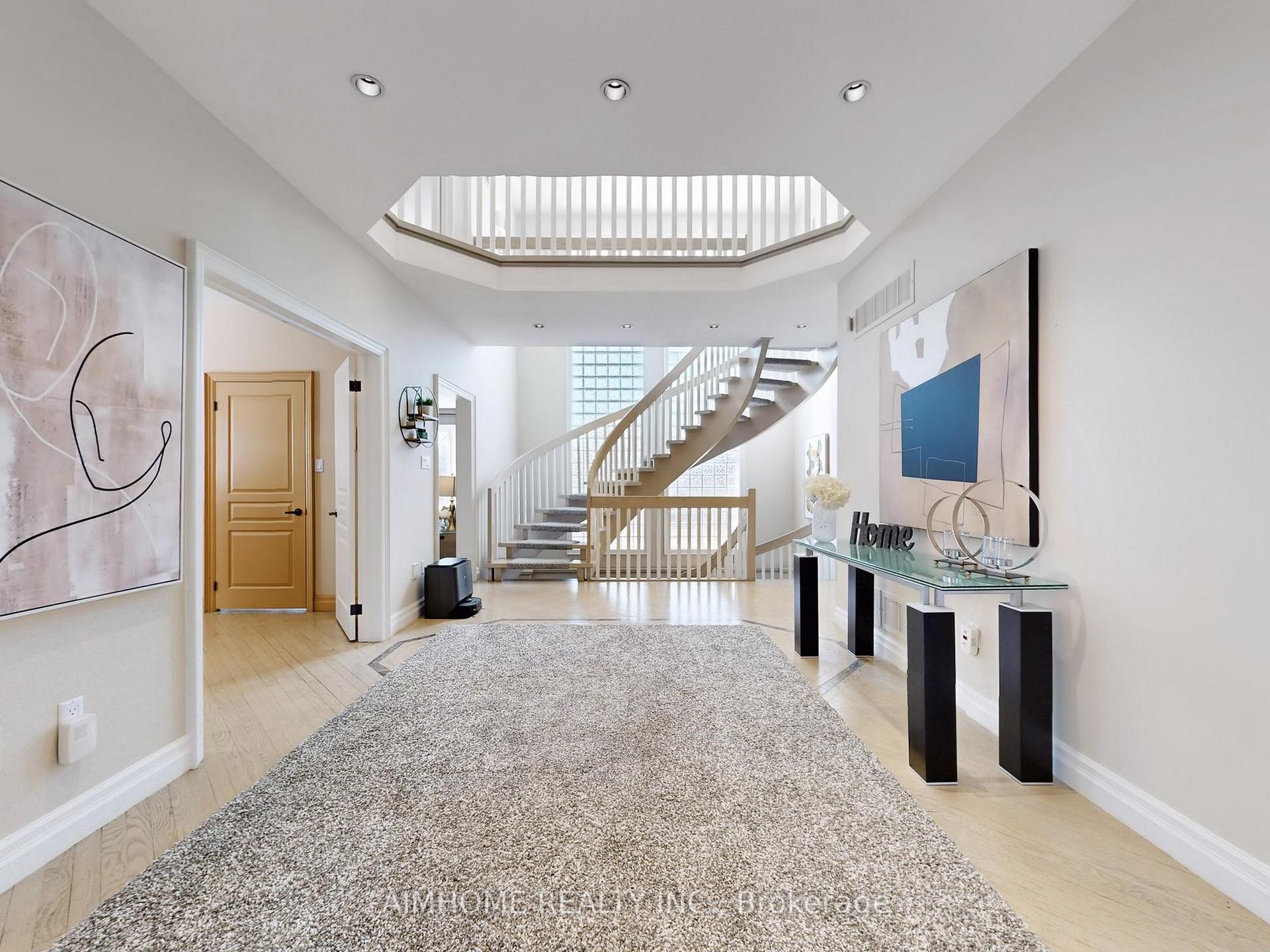 Photo 22 of 145 Renaissance Court, Vaughan, Beverley Glen — HOMEH