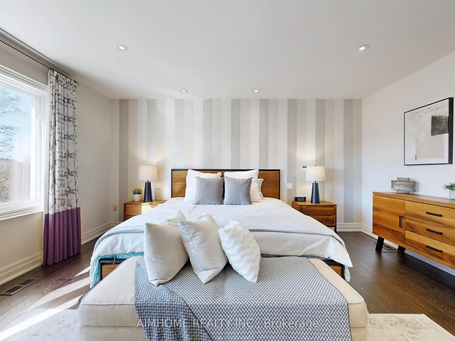 Photo 30 of 145 Renaissance Court, Vaughan, Beverley Glen — HOMEH