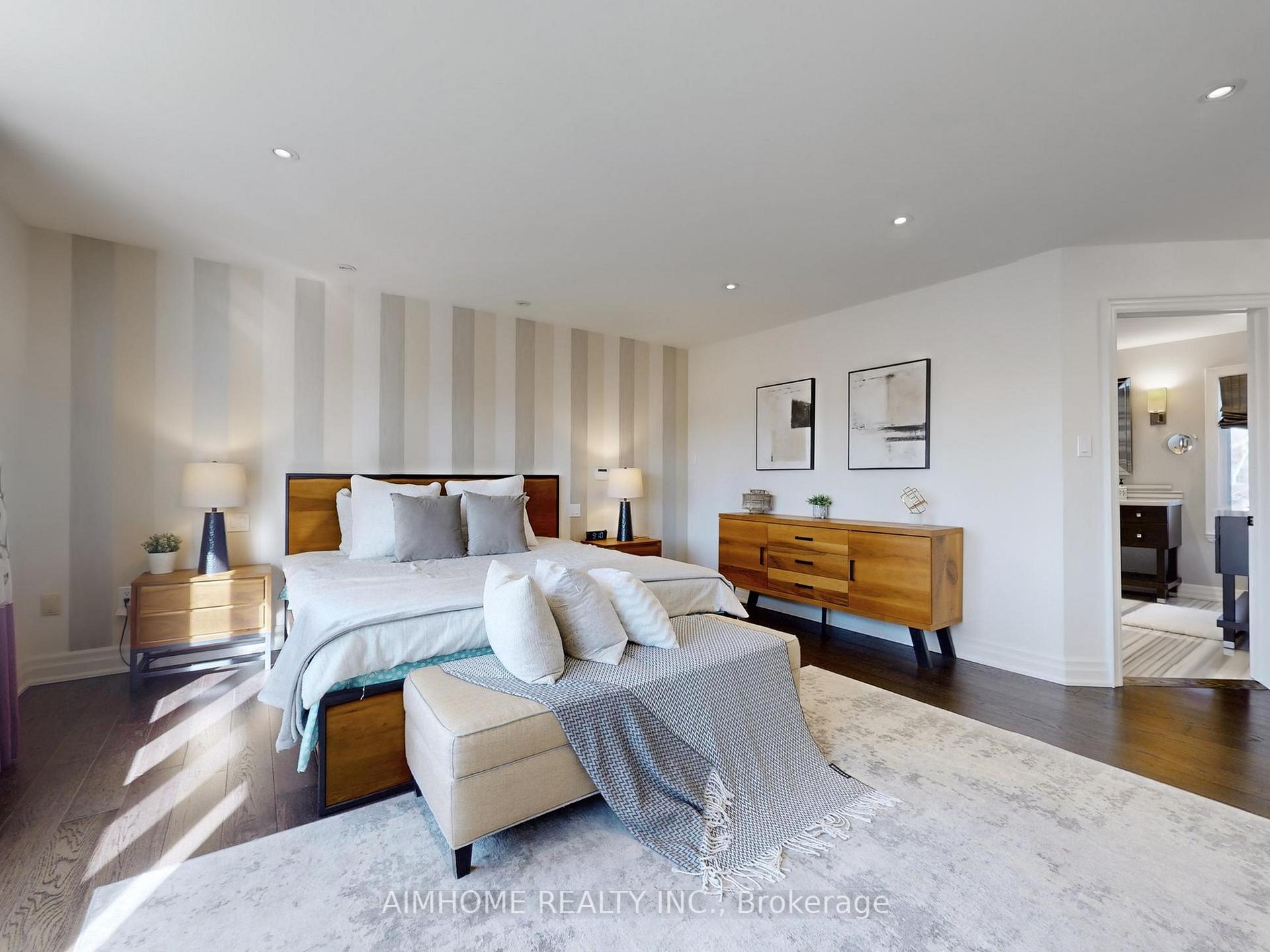 Photo 31 of 145 Renaissance Court, Vaughan, Beverley Glen — HOMEH