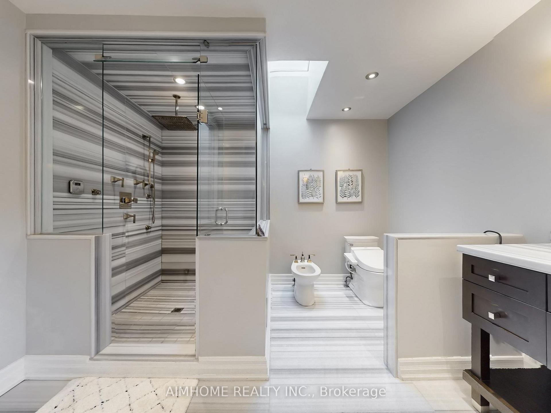 Photo 37 of 145 Renaissance Court, Vaughan, Beverley Glen — HOMEH