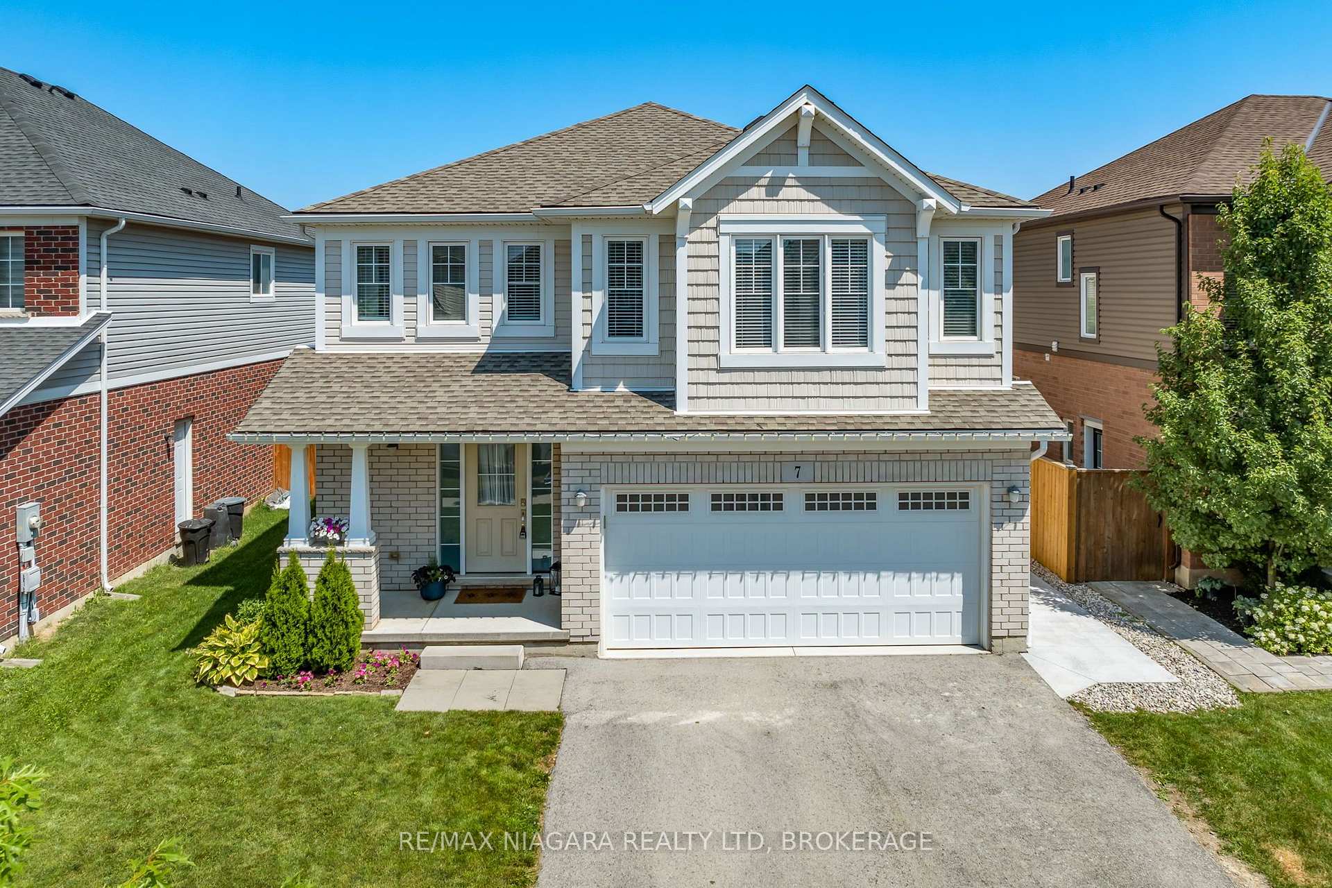 Photo 1 of 7 Riley Avenue, Pelham, Fonthill — HOMEH