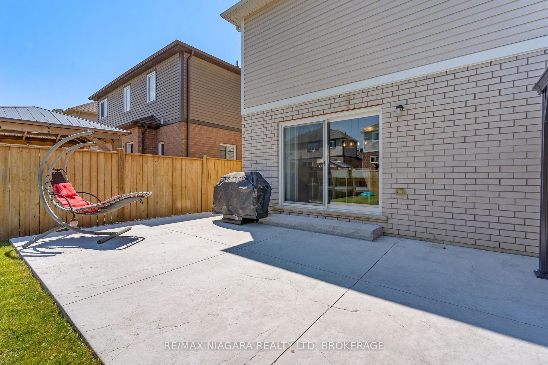 Photo 33 of 7 Riley Avenue, Pelham, Fonthill — HOMEH