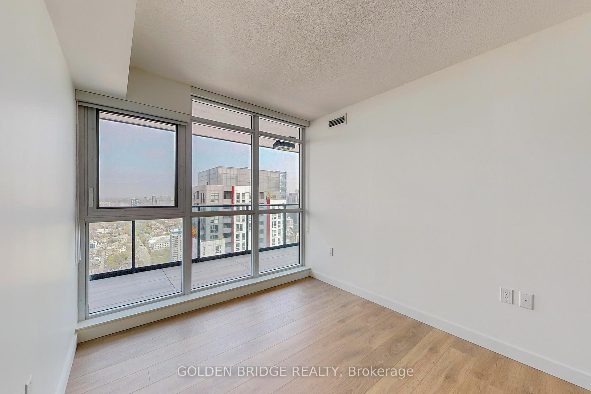 Photo 16 of Unit 4211, 38 Widmer Street, Toronto, Waterfront Communities — HOMEH