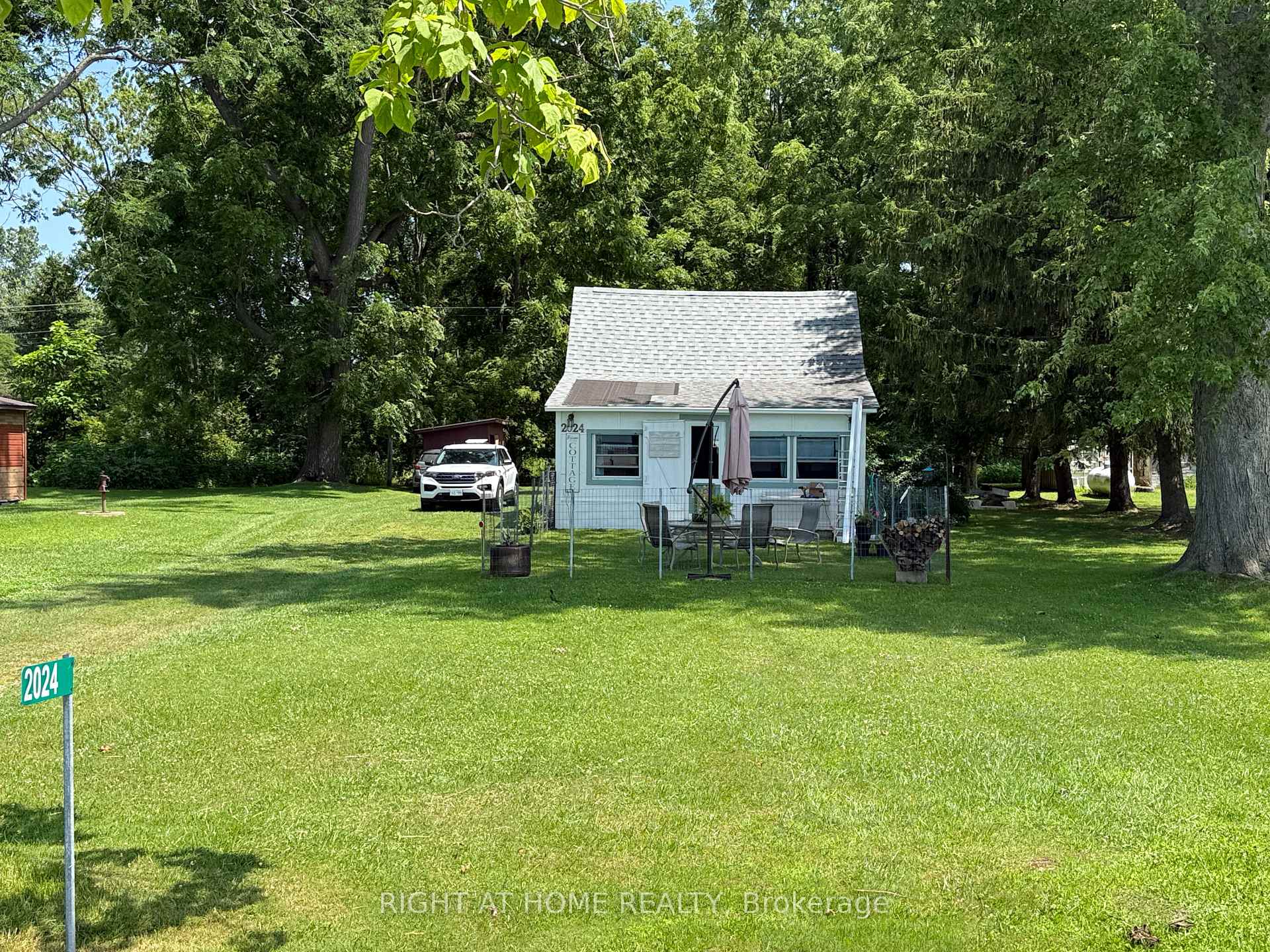 Photo 5 of 2024 River Road, Chatham-Kent, Wallaceburg — HOMEH
