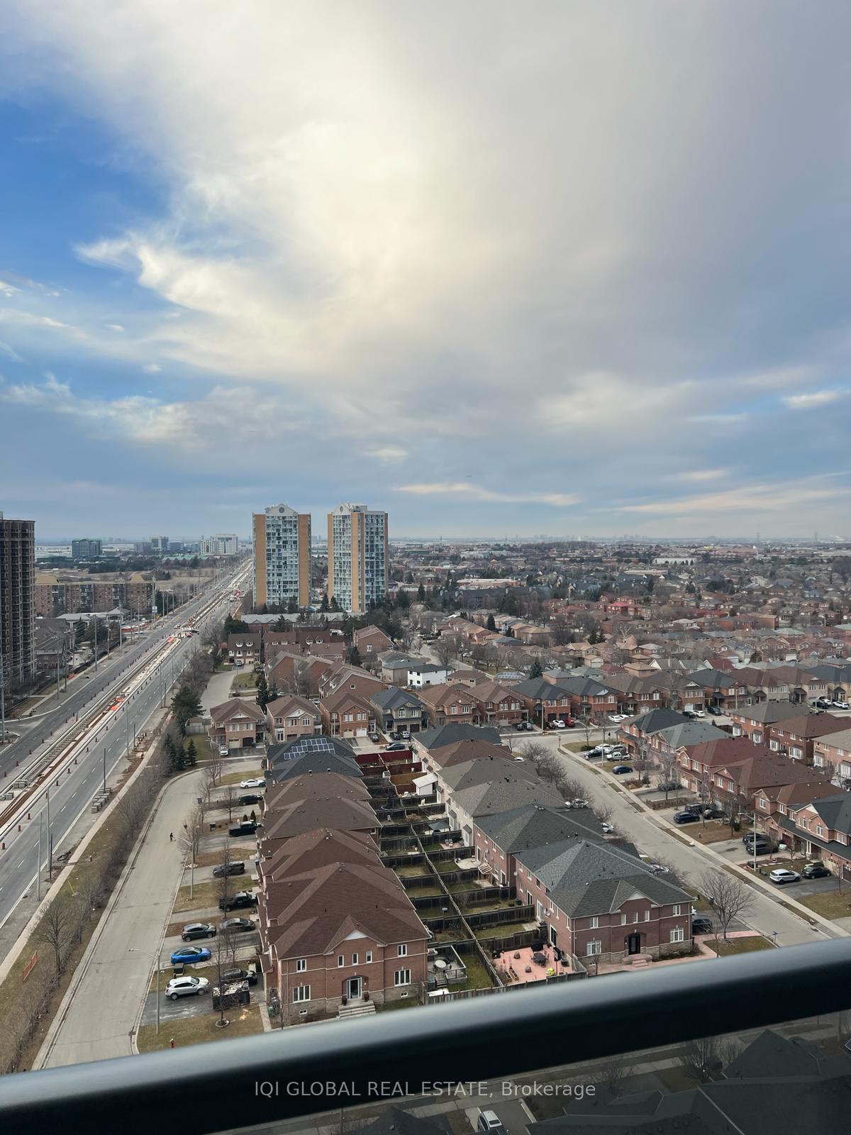 Photo 8 of Unit 2005, 8 Nahani Way, Mississauga, Hurontario — HOMEH