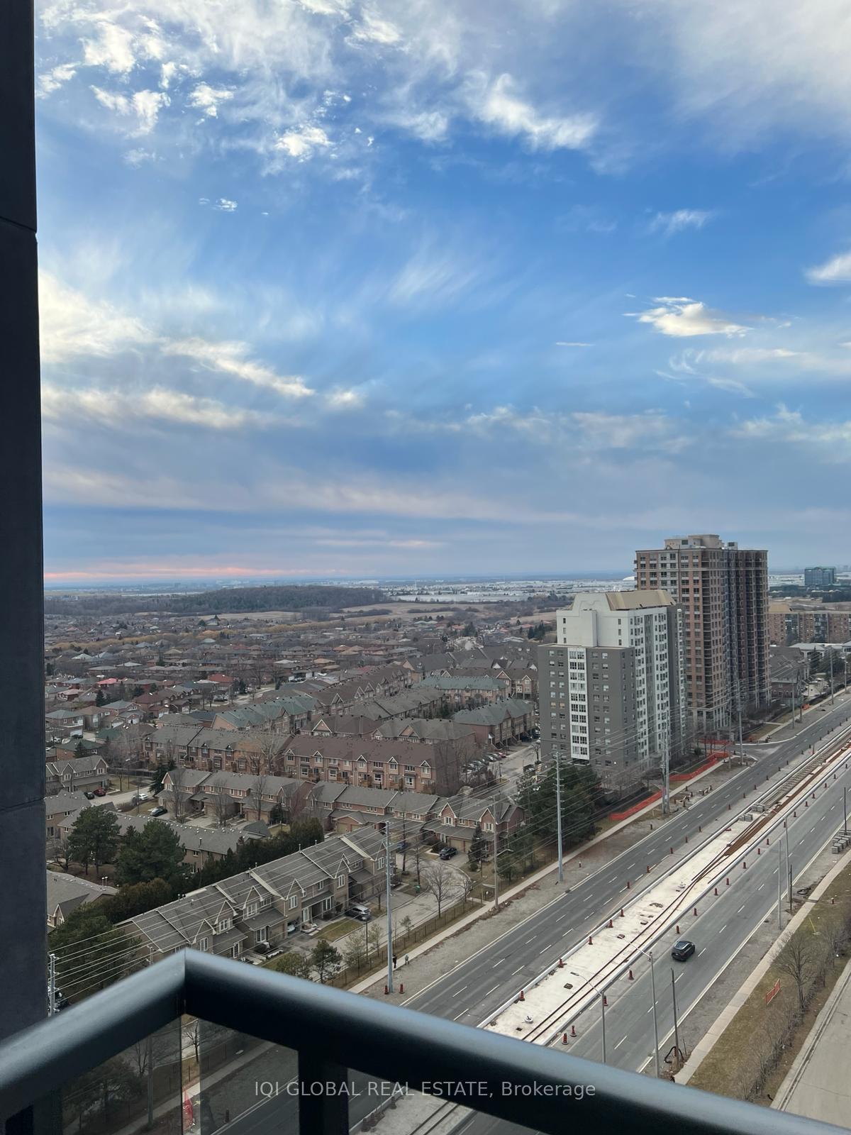 Photo 9 of Unit 2005, 8 Nahani Way, Mississauga, Hurontario — HOMEH