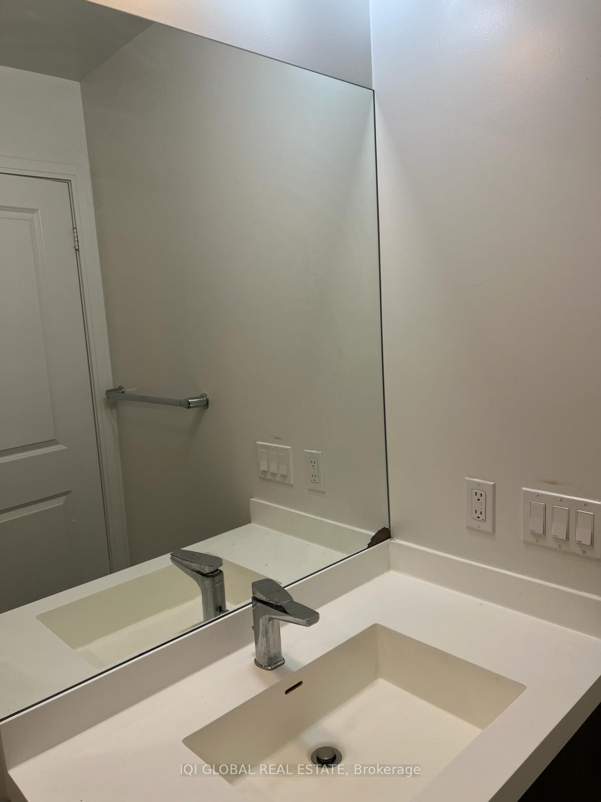 Photo 16 of Unit 2005, 8 Nahani Way, Mississauga, Hurontario — HOMEH