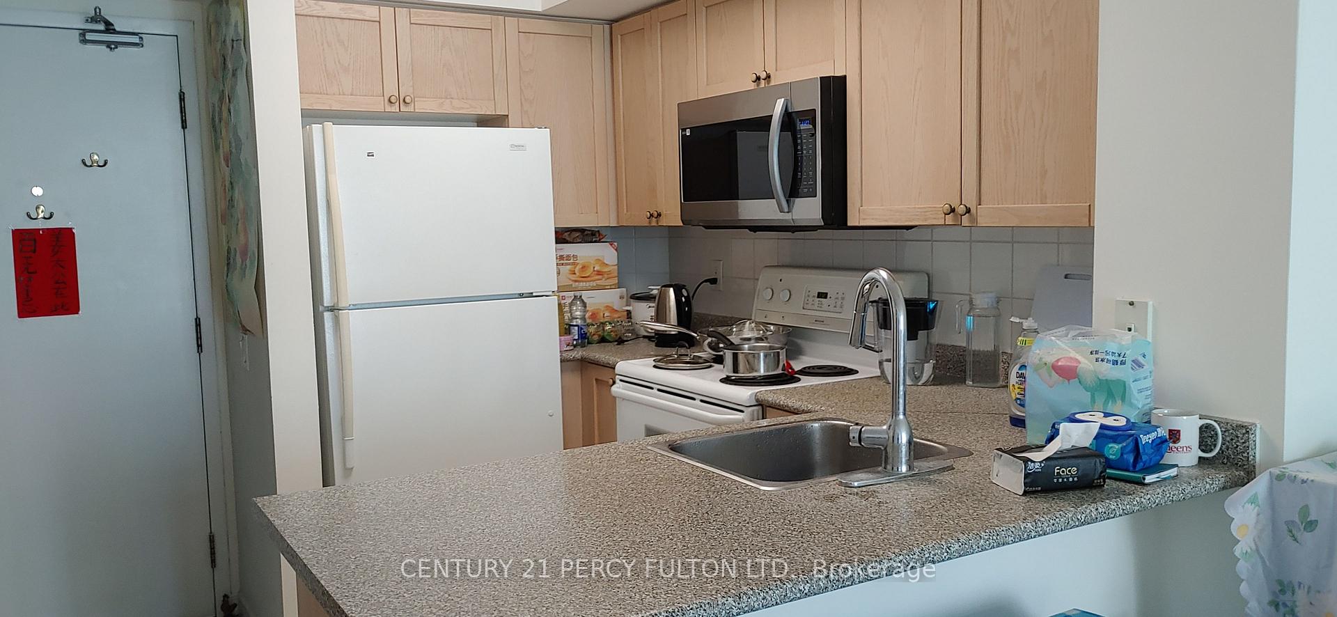 Photo 8 of Unit 709, 28 Harrison Garden Boulevard, North York, Willowdale East — HOMEH