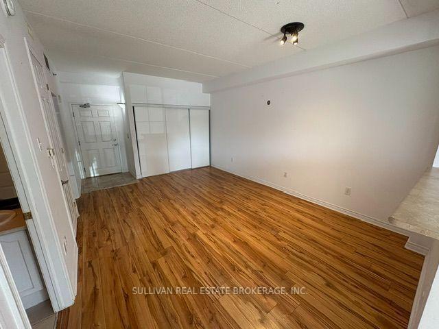 Photo 3 of Unit 104, 308 Watson Parkway N, Guelph, Grange Road — HOMEH