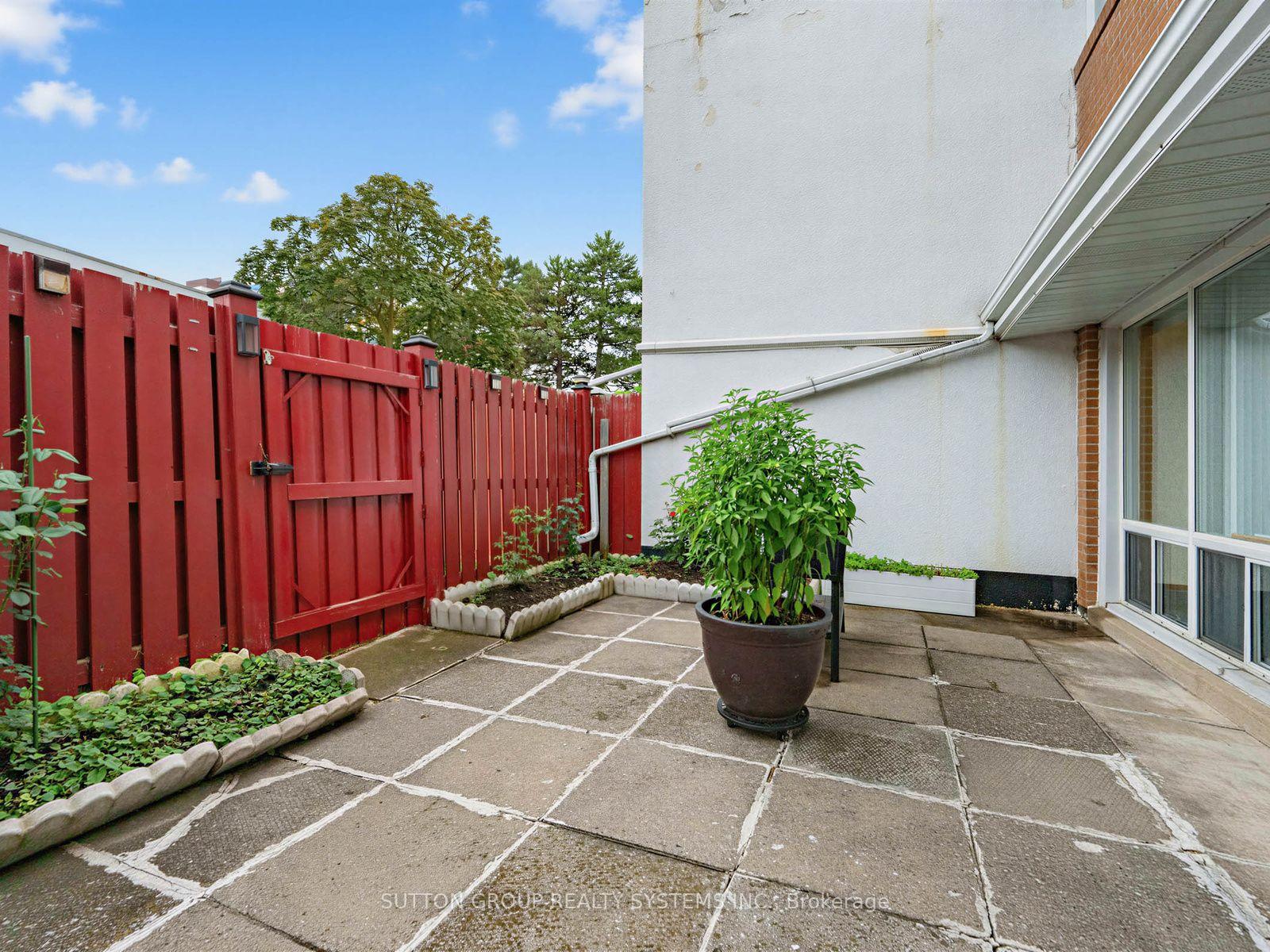 Photo 32 of Unit 86, 2901 Jane Street, North York, Glenfield-Jane Heights — HOMEH