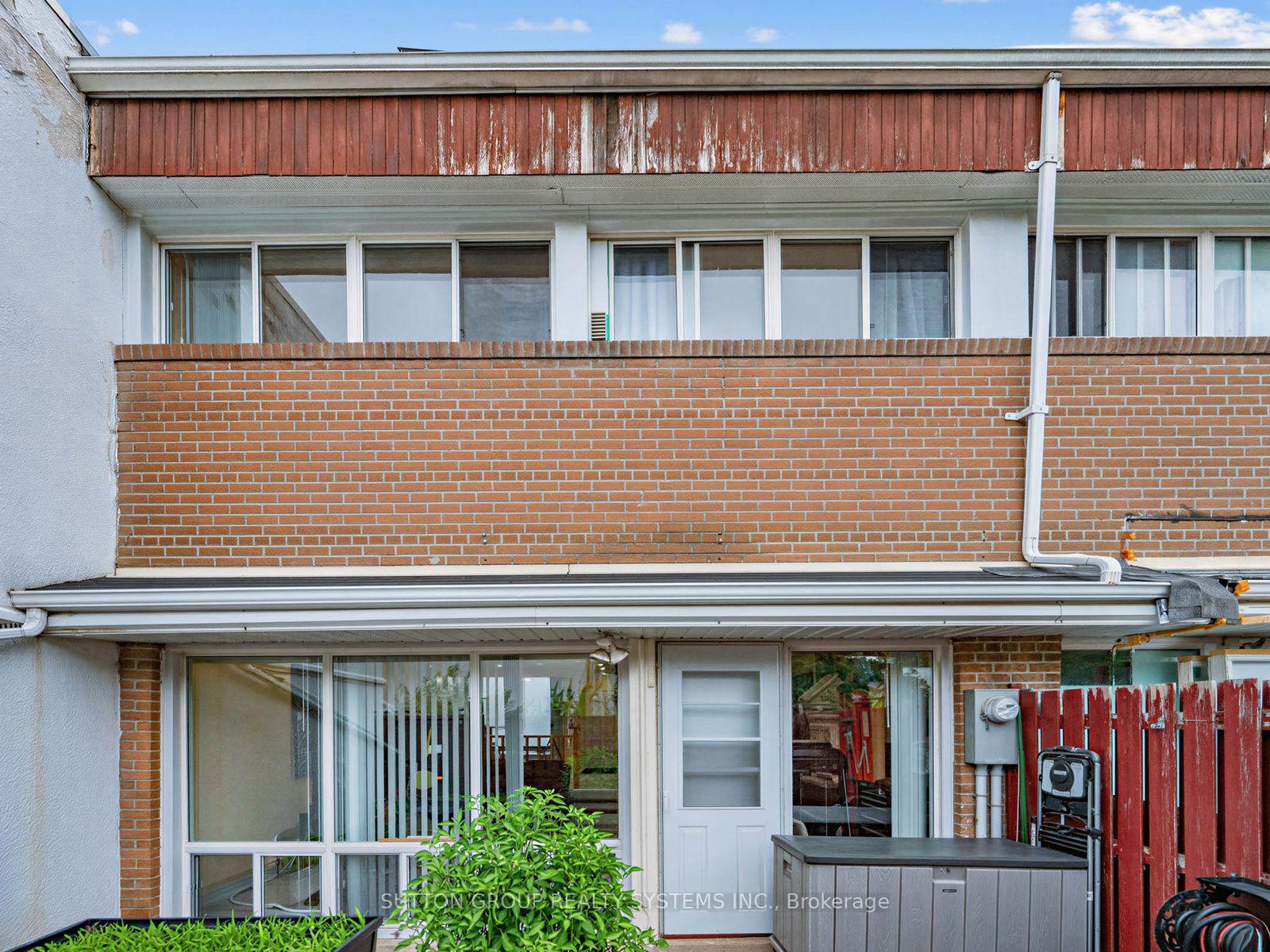 Photo 33 of Unit 86, 2901 Jane Street, North York, Glenfield-Jane Heights — HOMEH