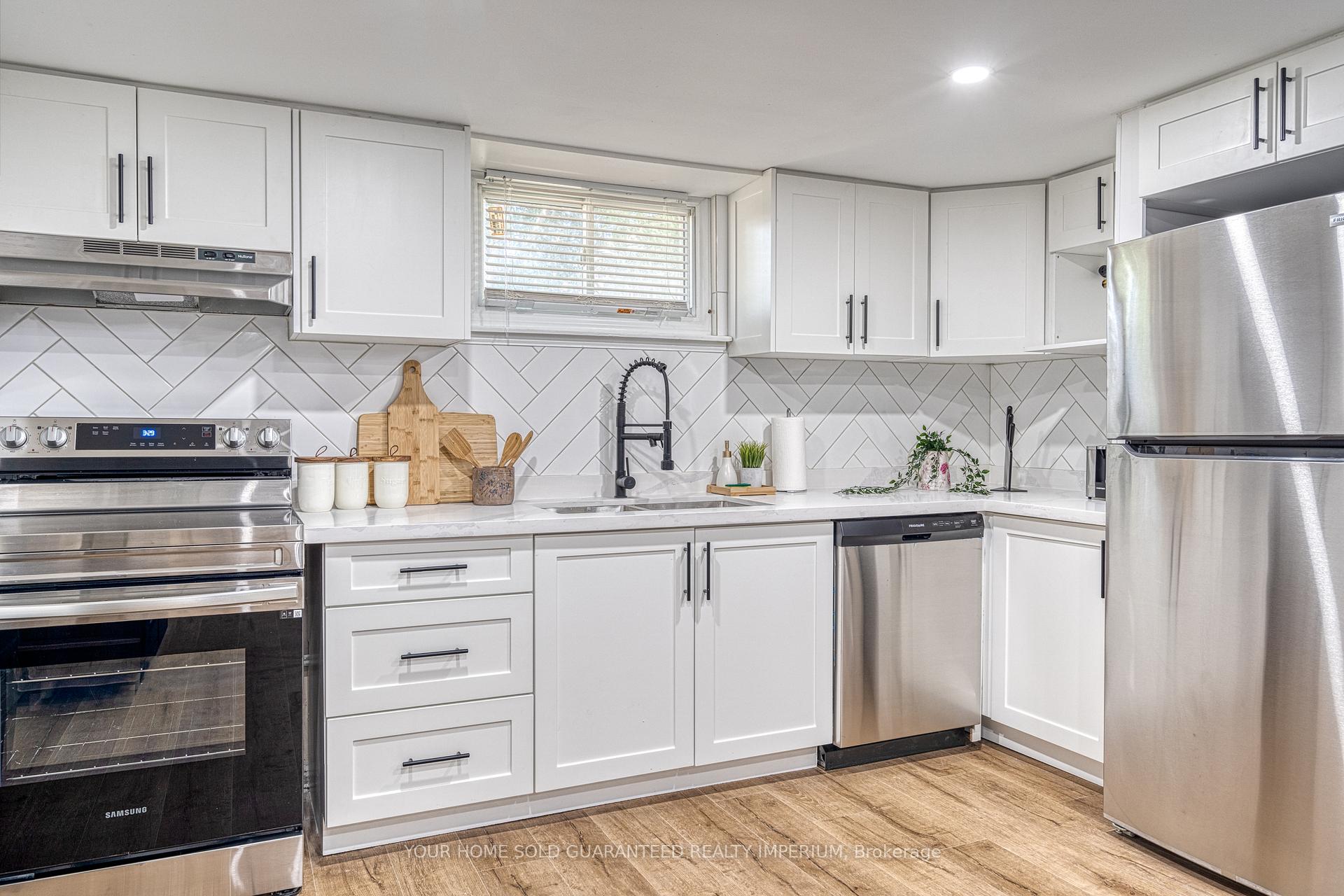 Photo 7 of Unit 2, 23 Augusta Avenue, St. Catharines, Facer — HOMEH