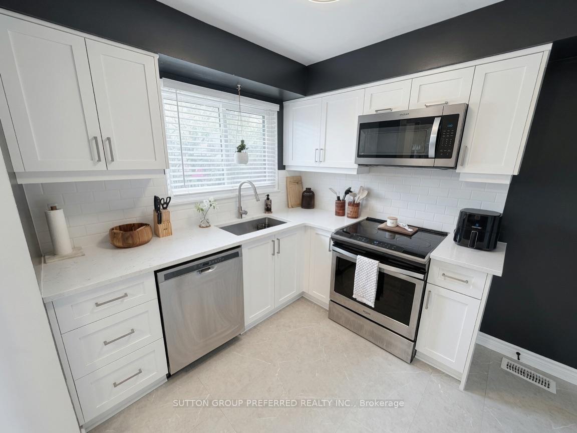 Photo 11 of Unit 27, 825 Dundalk Drive, London, South Q — HOMEH