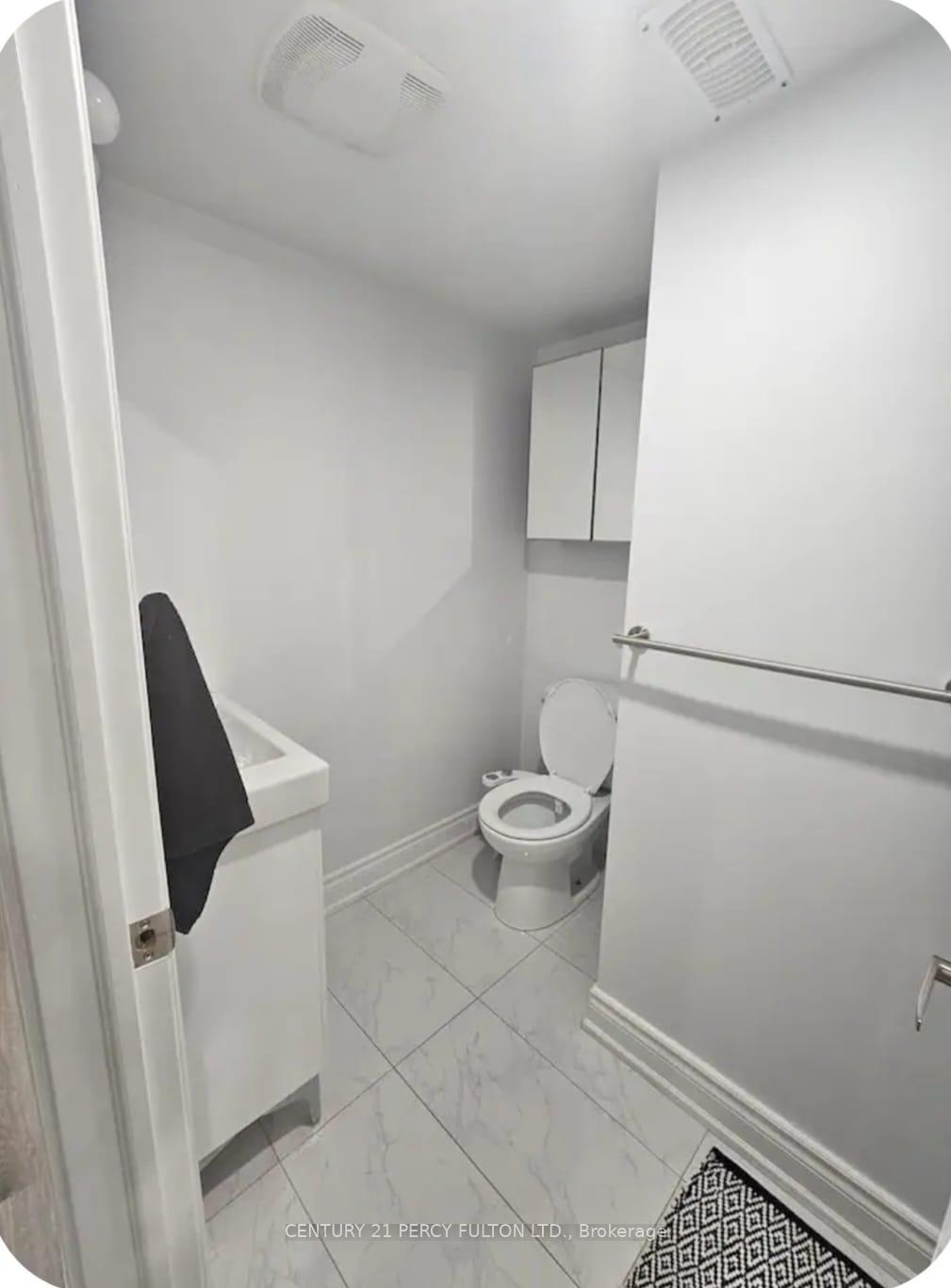Photo 10 of Unit 2, 54 Baycliffe Drive, Whitby, Williamsburg — HOMEH