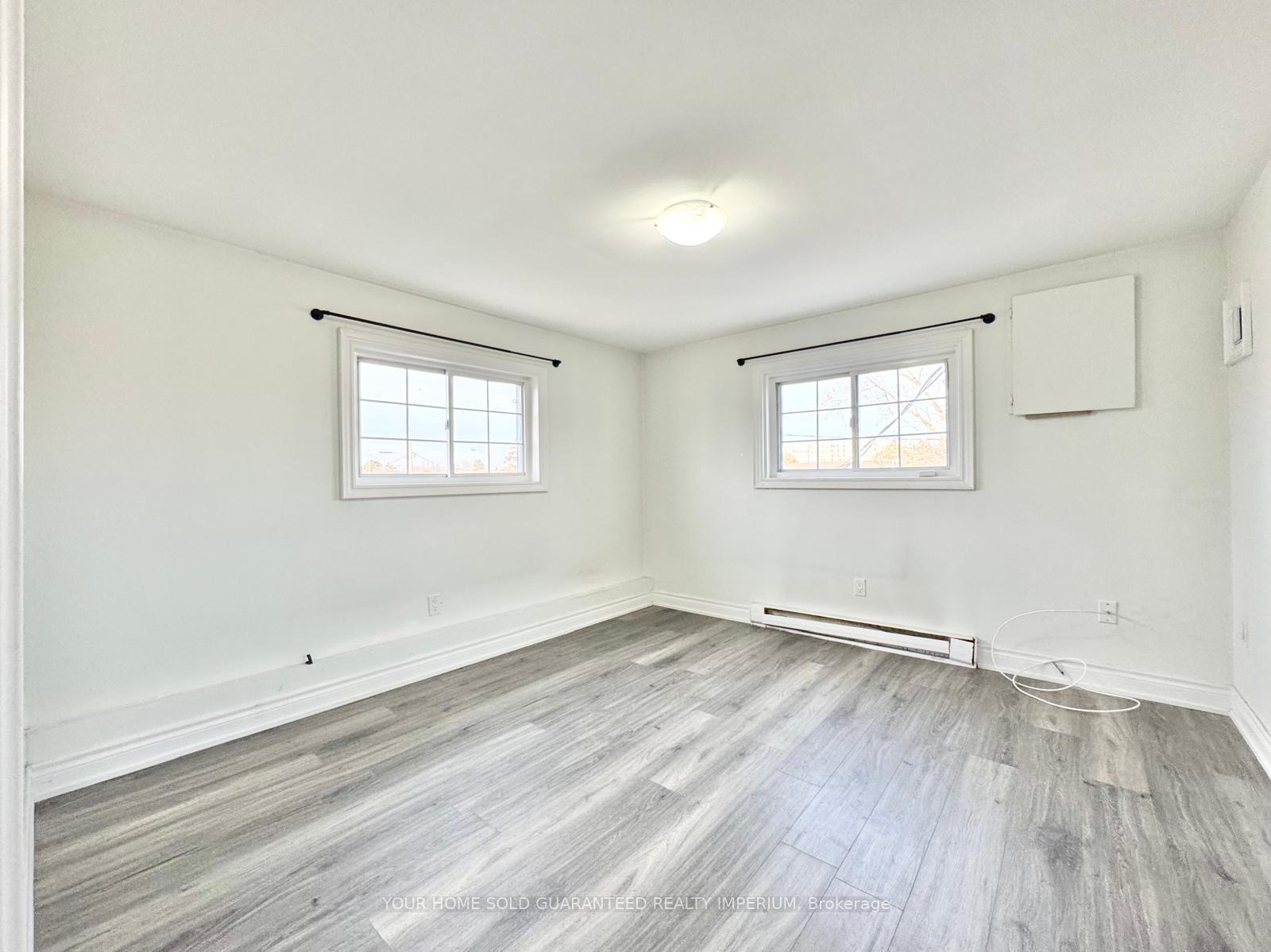 Photo 8 of Unit 5E, 2 Klines Avenue, Welland, Broadway — HOMEH