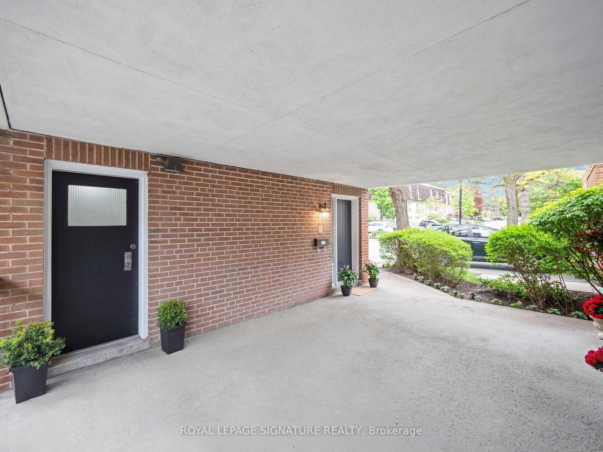 Photo 17 of 24 Anvil Millway, North York, St. Andrew-Windfields — HOMEH