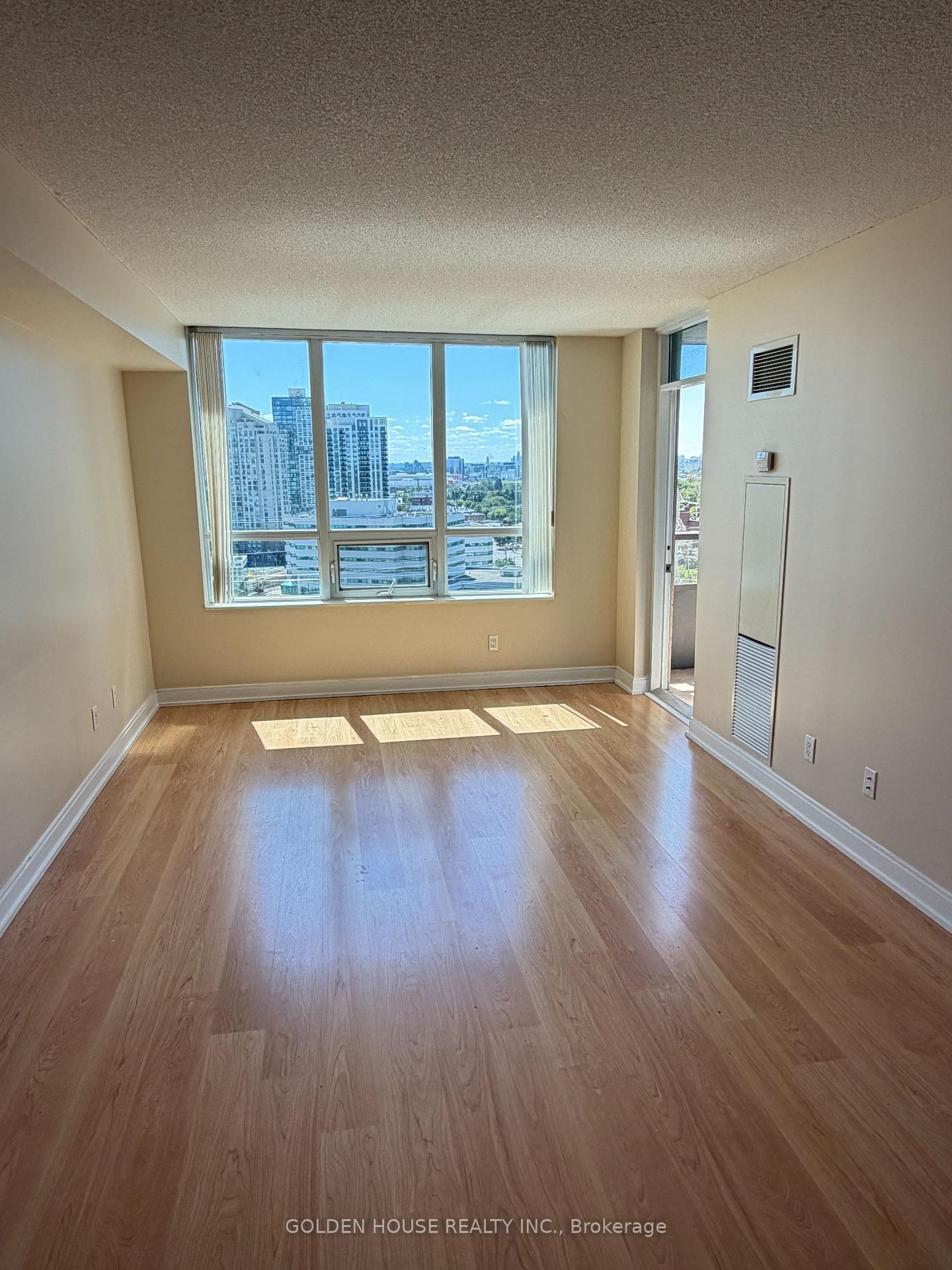 Photo 10 of Unit 1838, 35 Viking Lane, Etobicoke, Islington-City Centre West — HOMEH