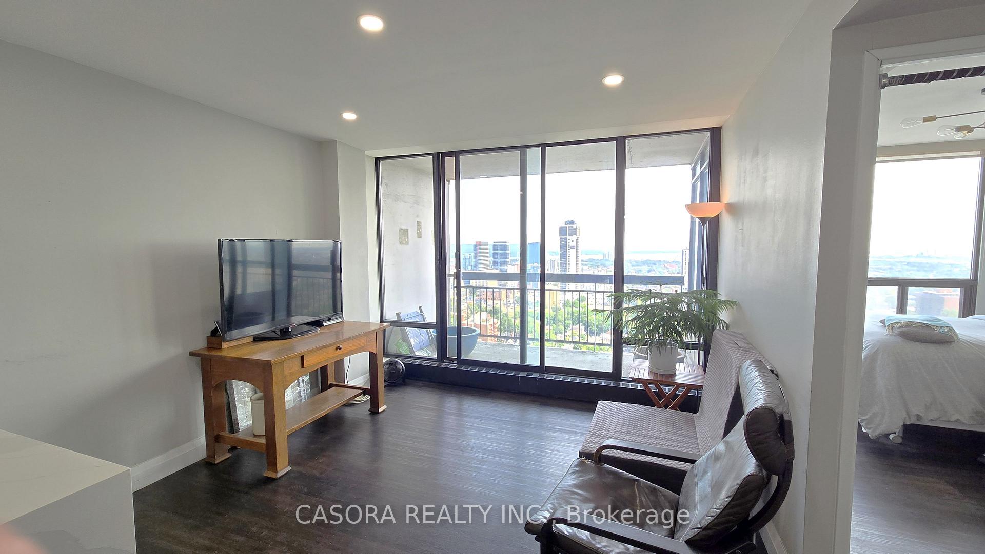 Photo 17 of Unit 3003, 150 Charlton Avenue E, Hamilton, Corktown — HOMEH