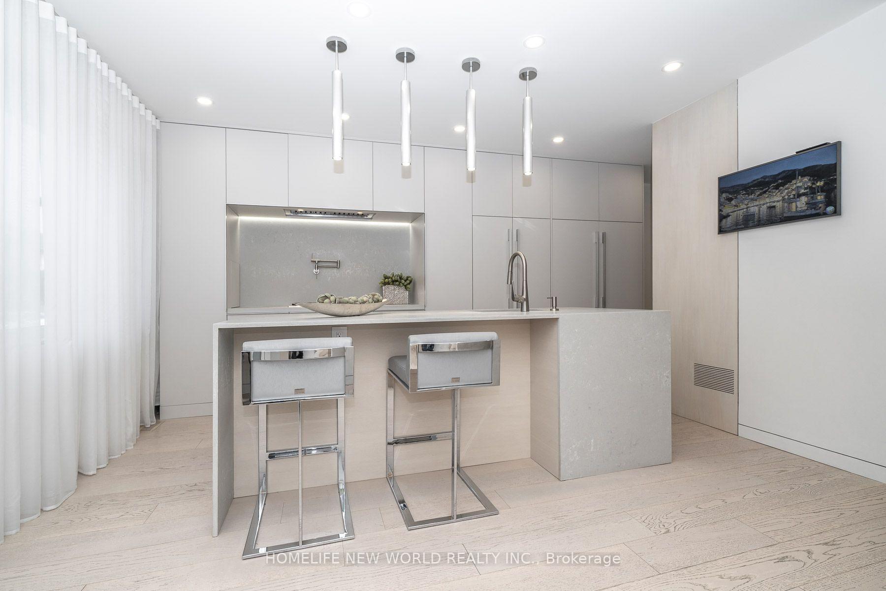 Photo 4 of 30 Carling Avenue, Toronto, Dovercourt-Wallace Emerson-Junction — HOMEH
