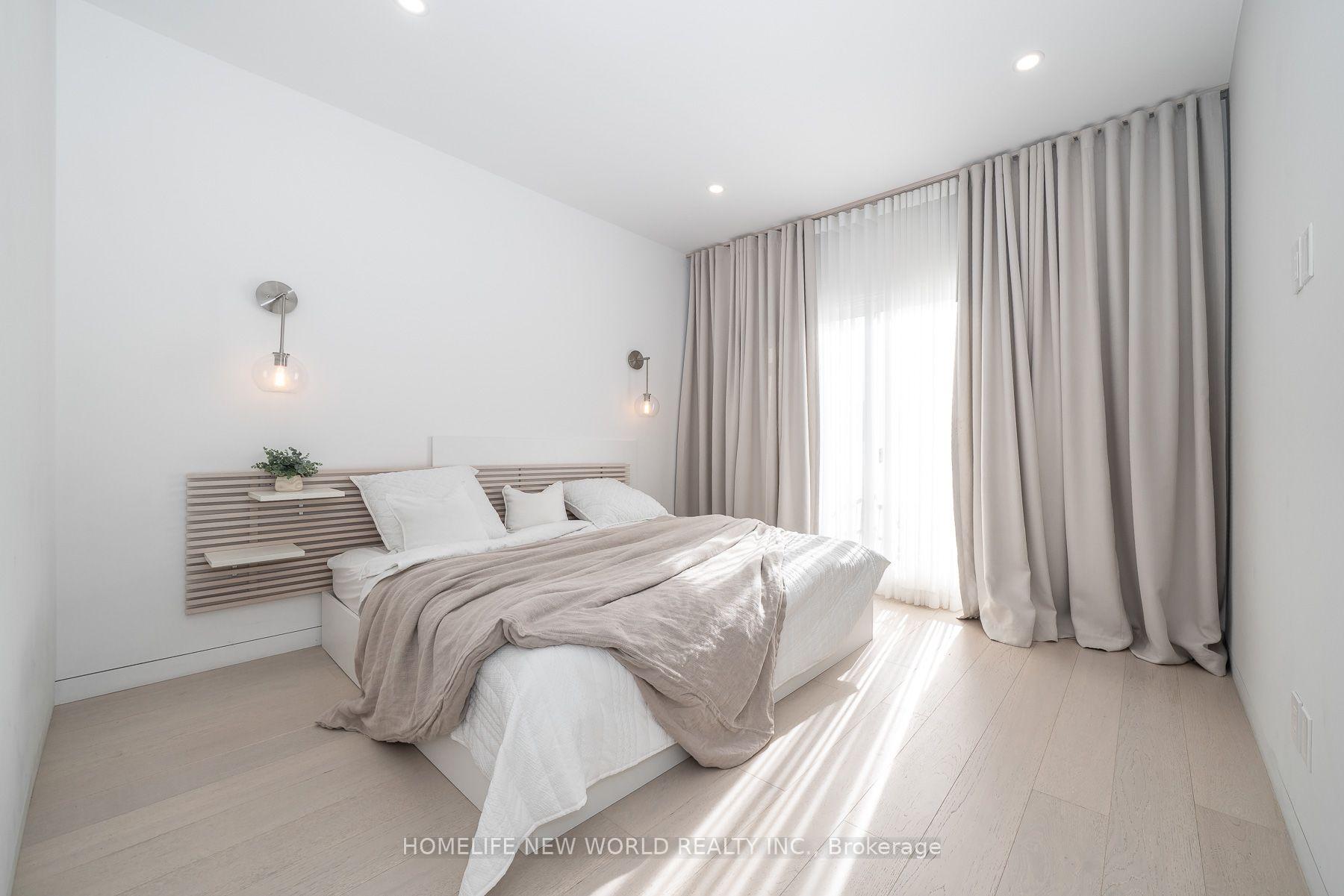 Photo 16 of 30 Carling Avenue, Toronto, Dovercourt-Wallace Emerson-Junction — HOMEH