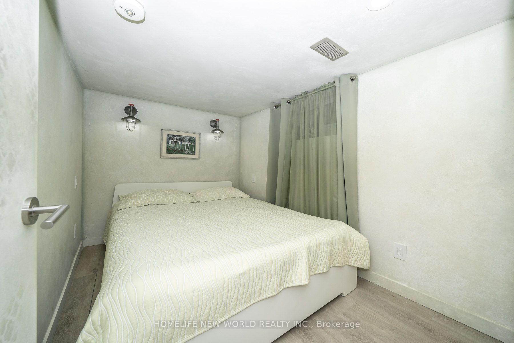 Photo 34 of 30 Carling Avenue, Toronto, Dovercourt-Wallace Emerson-Junction — HOMEH