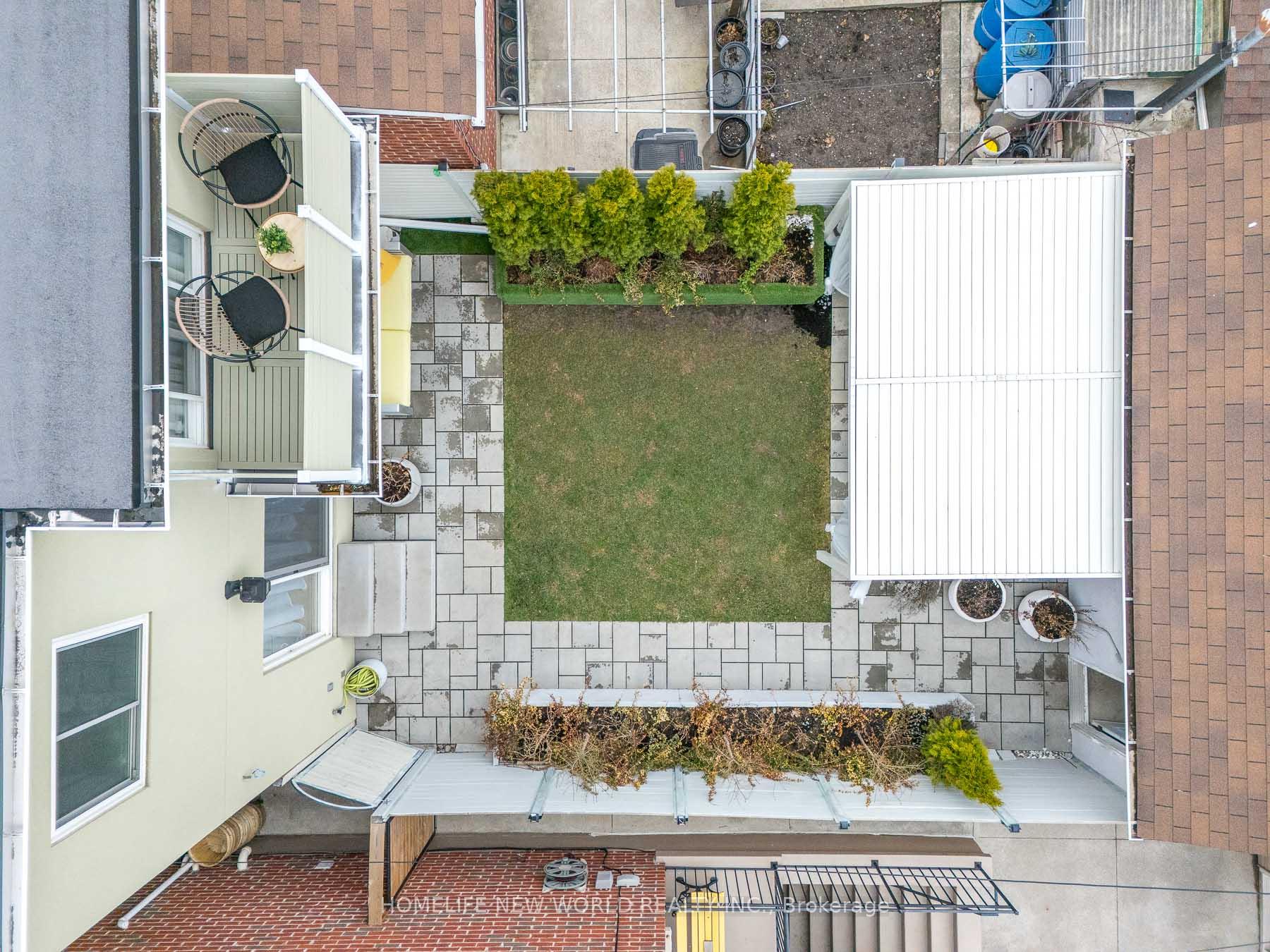 Photo 46 of 30 Carling Avenue, Toronto, Dovercourt-Wallace Emerson-Junction — HOMEH
