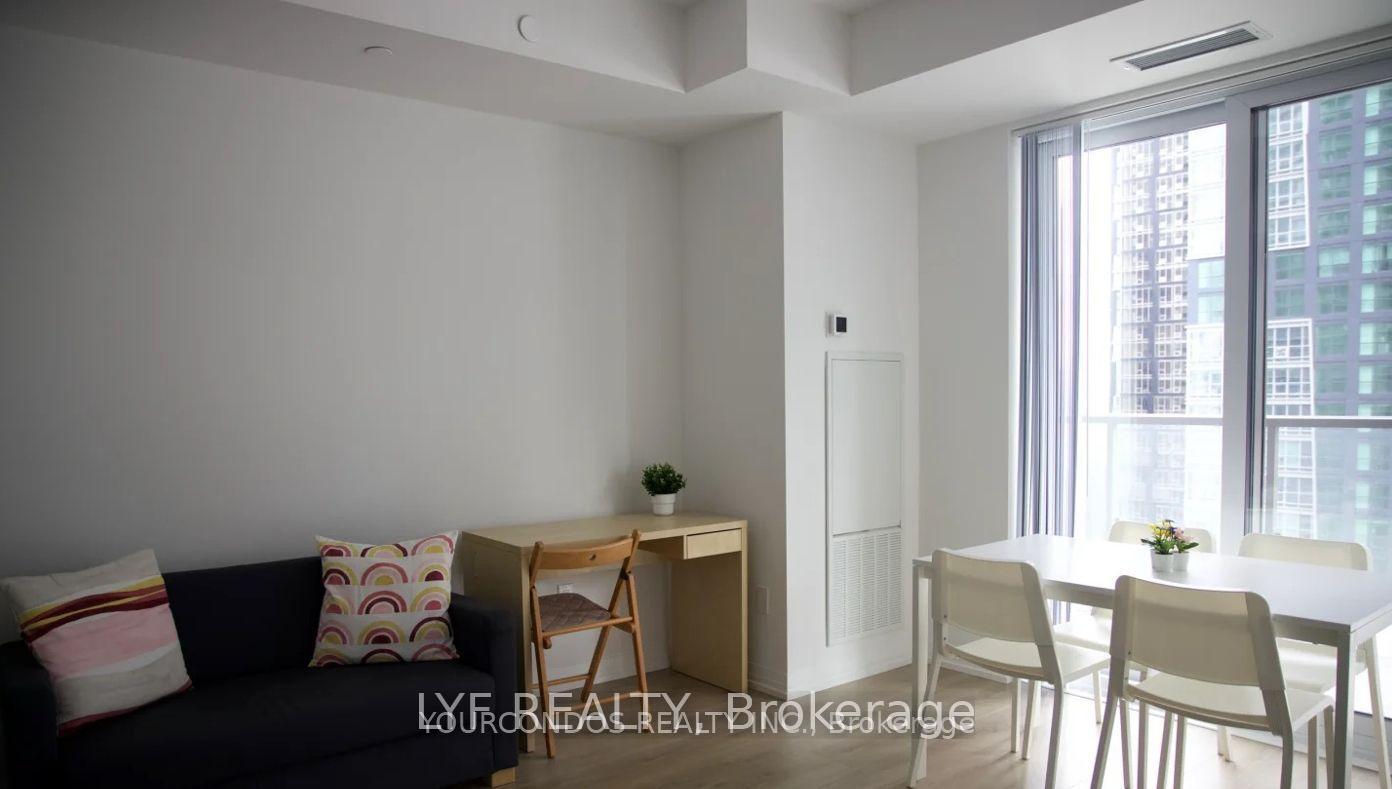 Photo 2 of Unit 2711, 8 Widmer Street, Toronto, Waterfront Communities — HOMEH