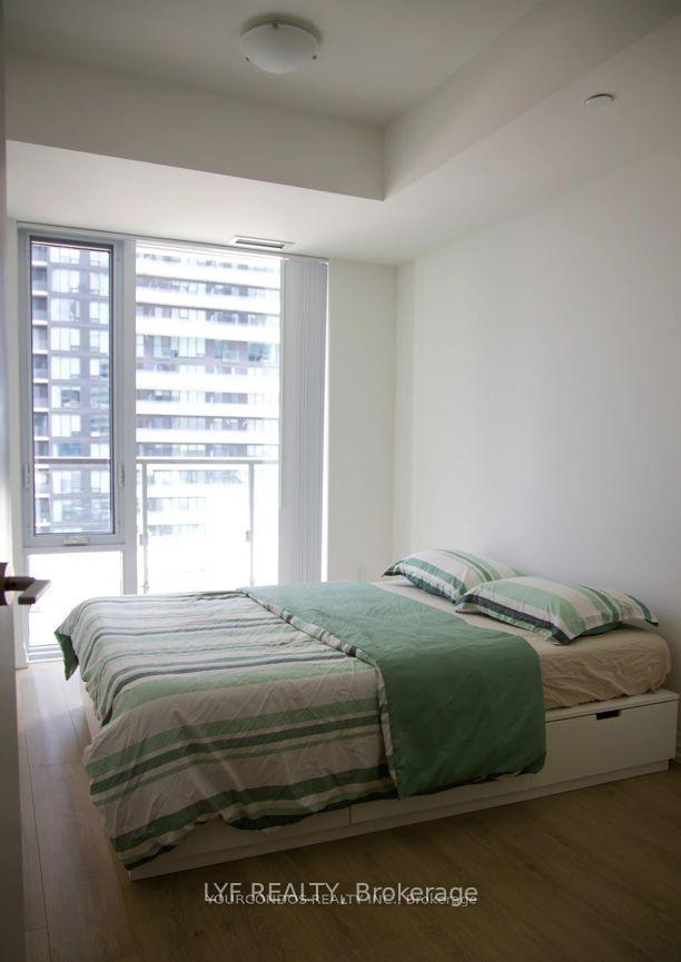 Photo 4 of Unit 2711, 8 Widmer Street, Toronto, Waterfront Communities — HOMEH