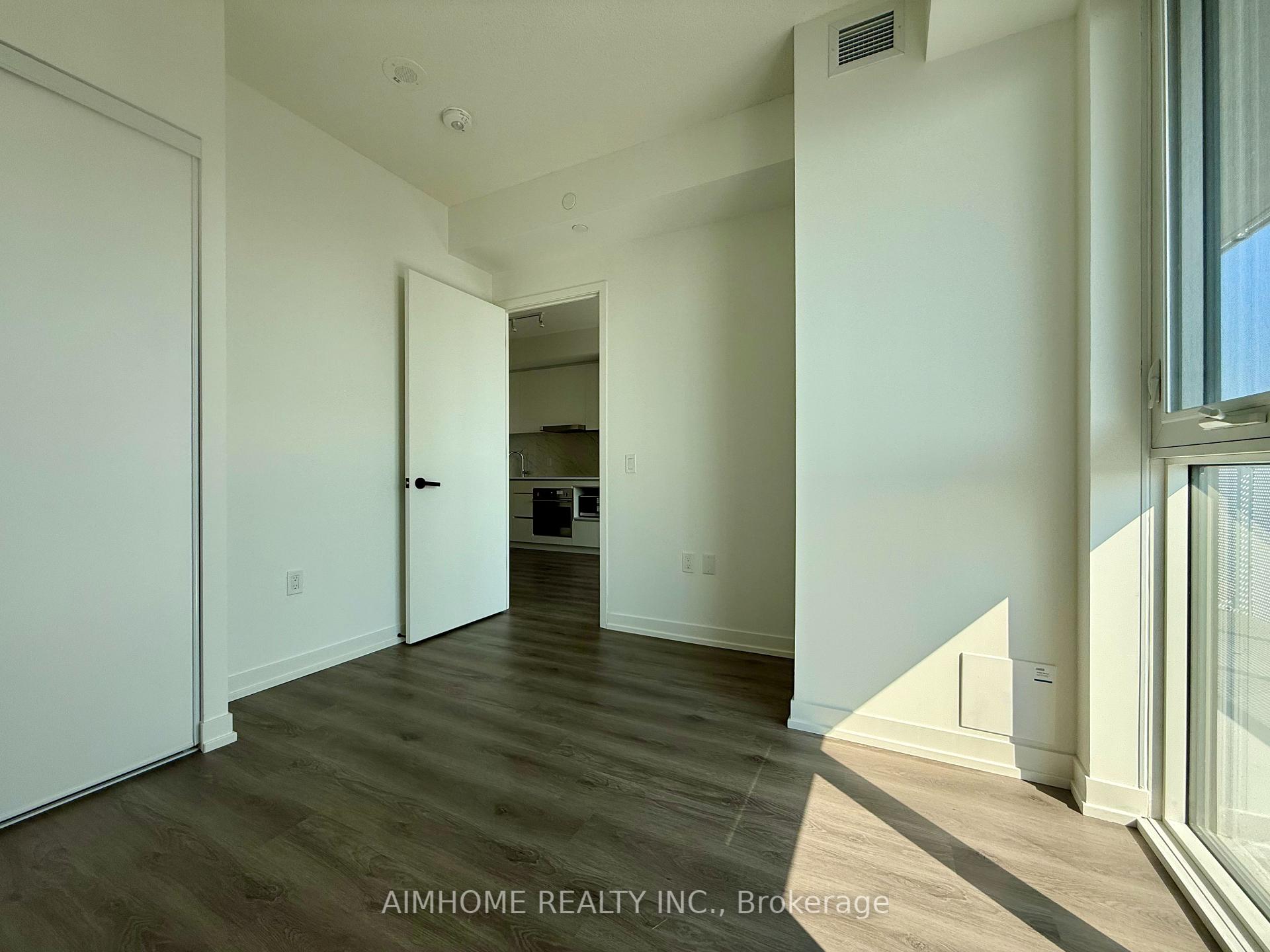 Photo 8 of Unit 3207, 28 Interchange Way, Vaughan, Vaughan Corporate Centre — HOMEH