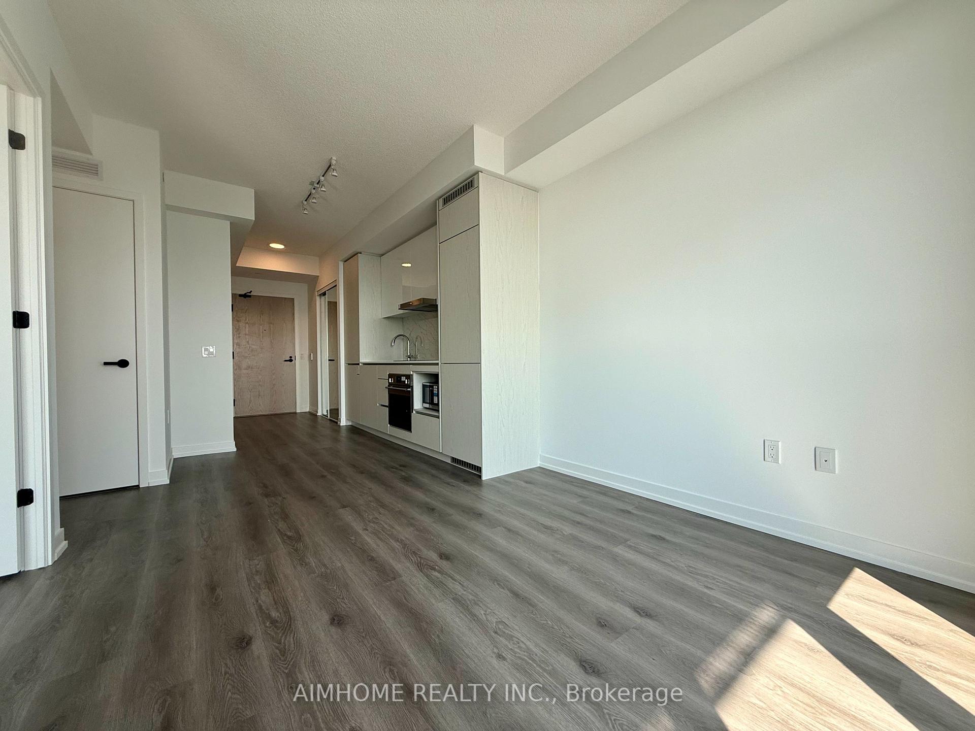 Photo 9 of Unit 3207, 28 Interchange Way, Vaughan, Vaughan Corporate Centre — HOMEH