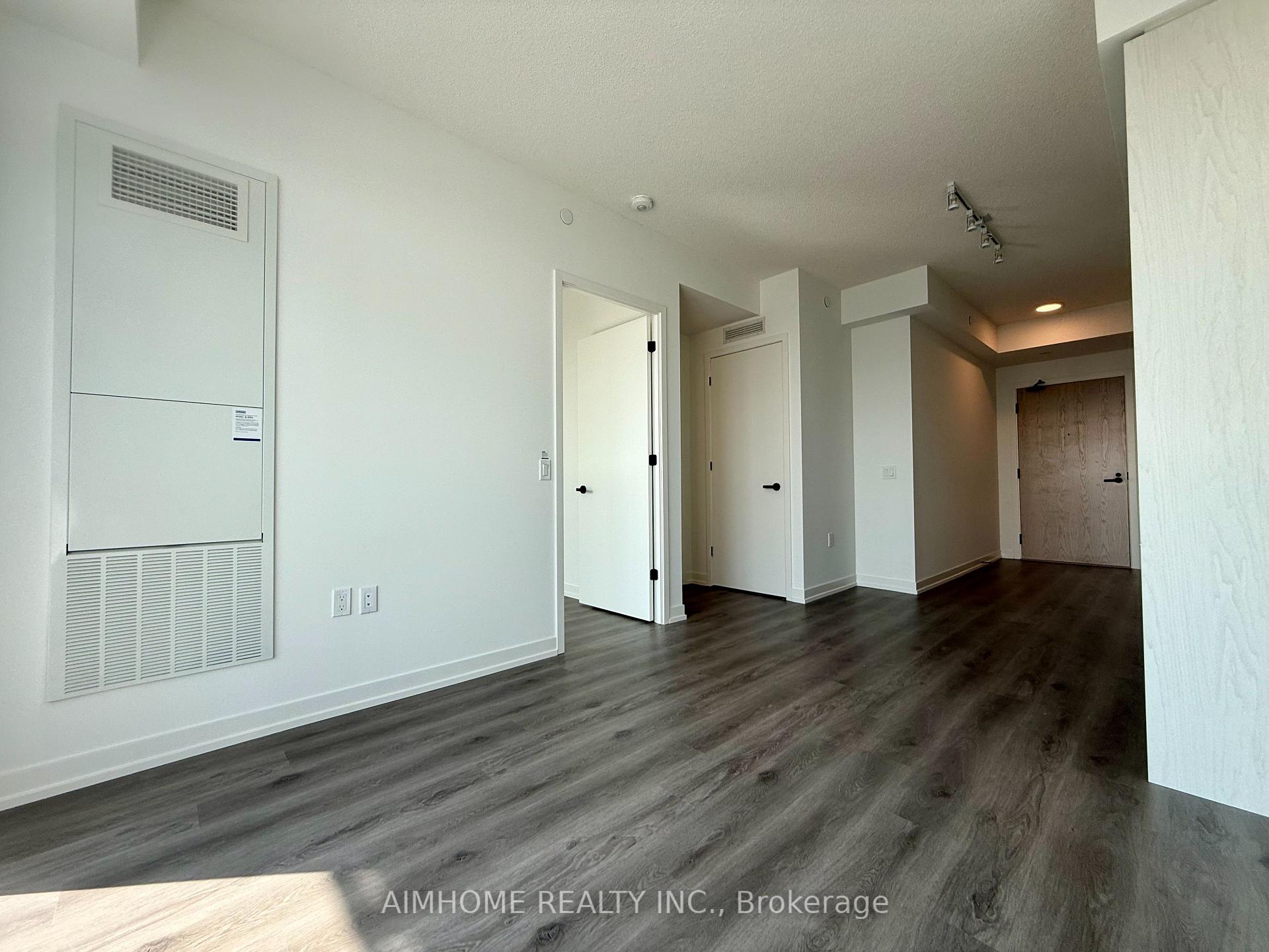 Photo 10 of Unit 3207, 28 Interchange Way, Vaughan, Vaughan Corporate Centre — HOMEH
