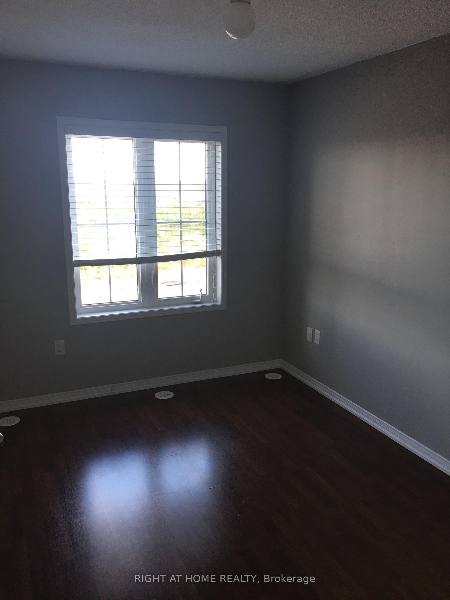 Photo 10 of Unit 29, 2508 Post Road, Oakville, River Oaks — HOMEH