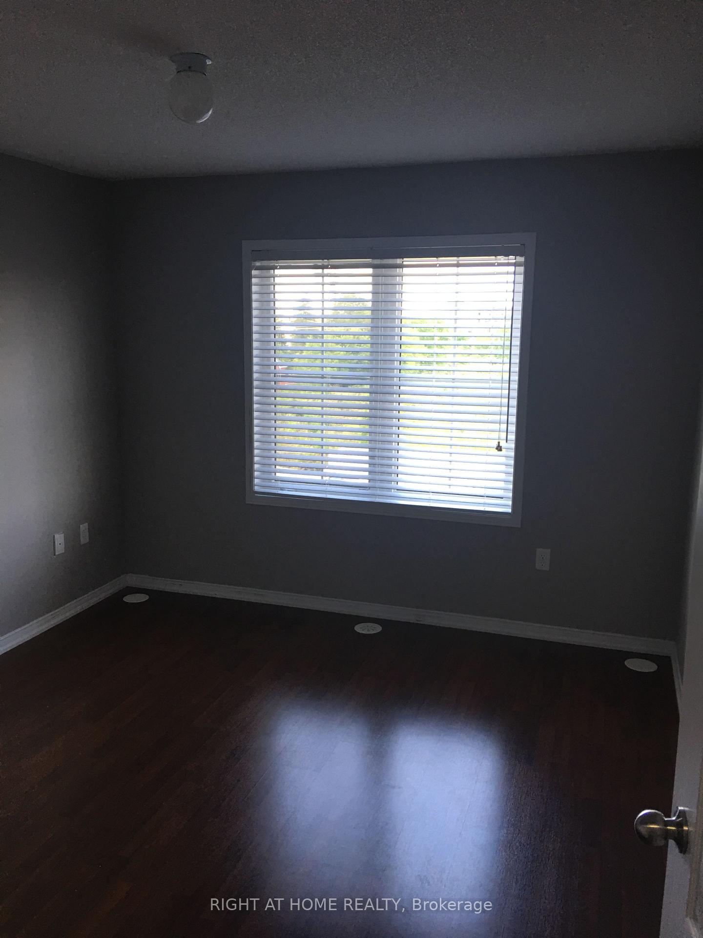 Photo 11 of Unit 29, 2508 Post Road, Oakville, River Oaks — HOMEH