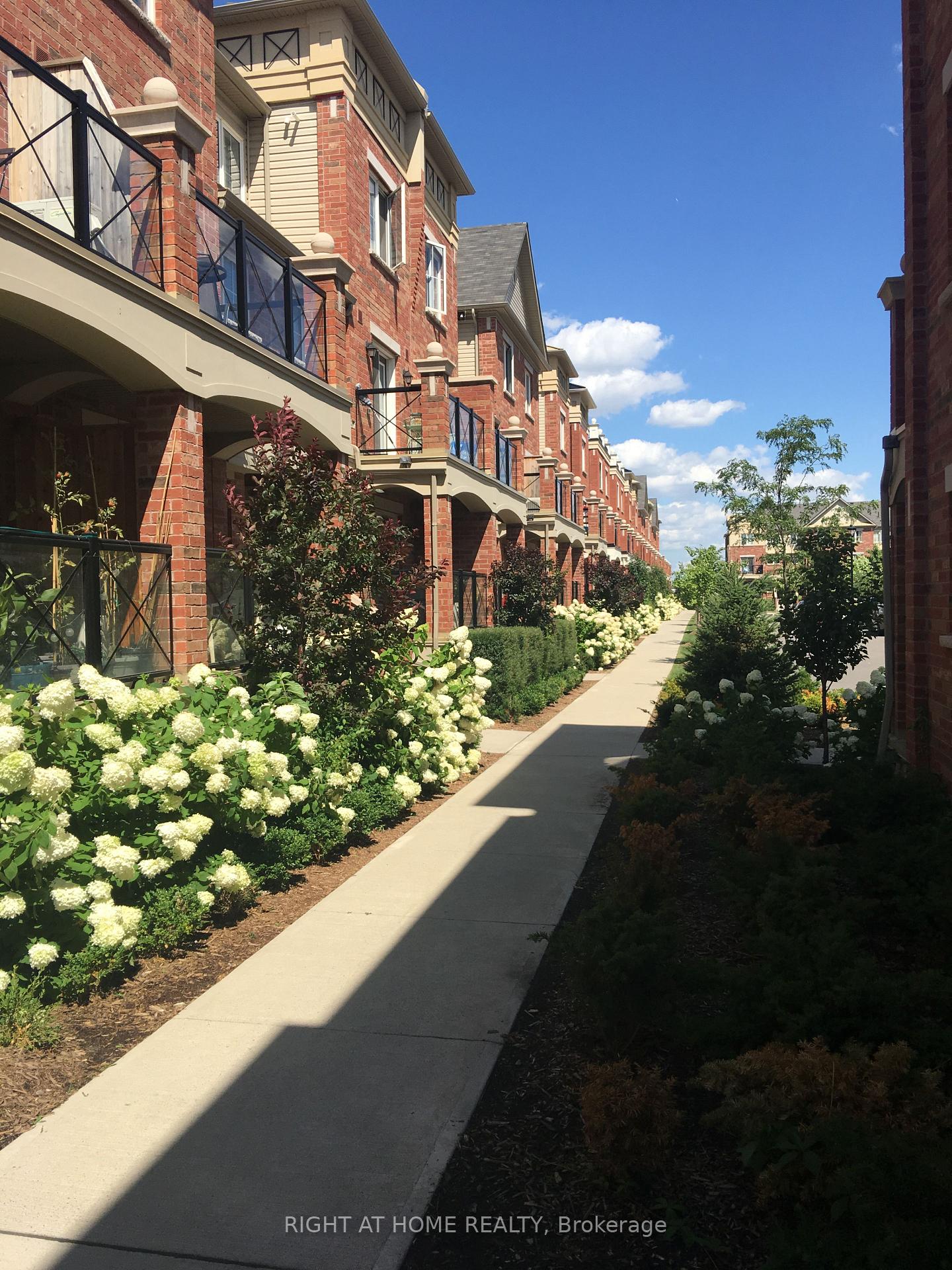 Photo 15 of Unit 29, 2508 Post Road, Oakville, River Oaks — HOMEH
