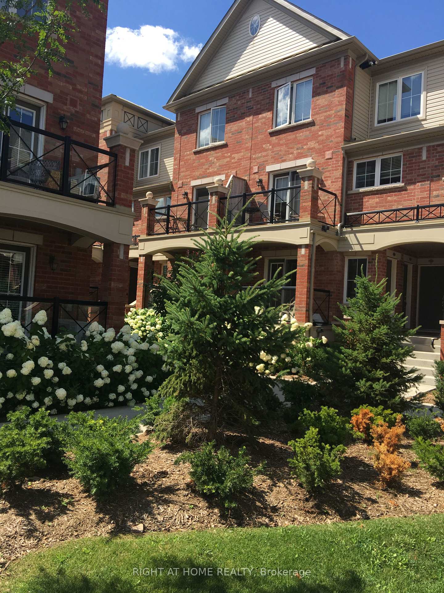 Photo 17 of Unit 29, 2508 Post Road, Oakville, River Oaks — HOMEH
