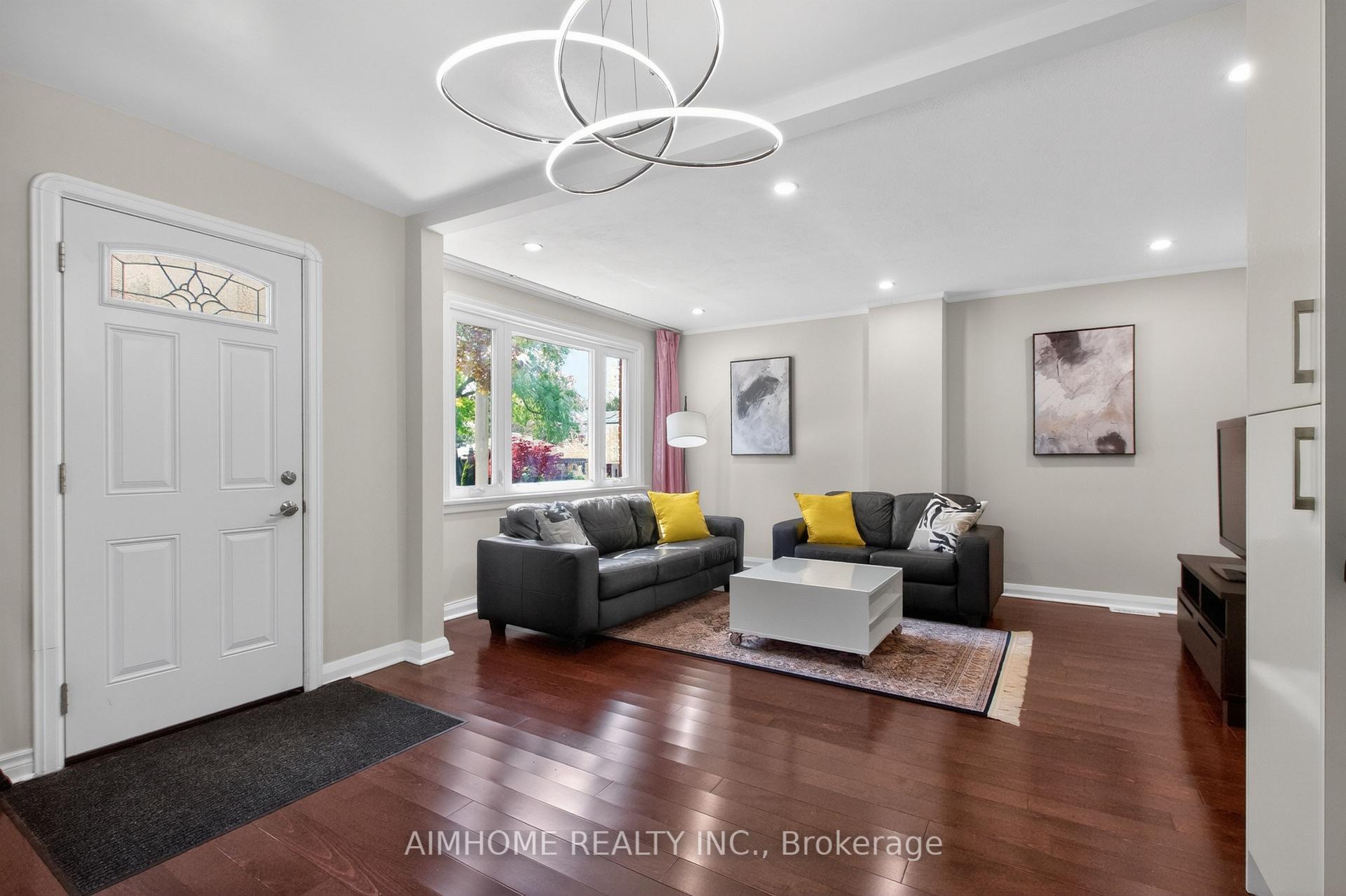 Photo 2 of 140 Meighen Avenue, Toronto, O'Connor-Parkview — HOMEH