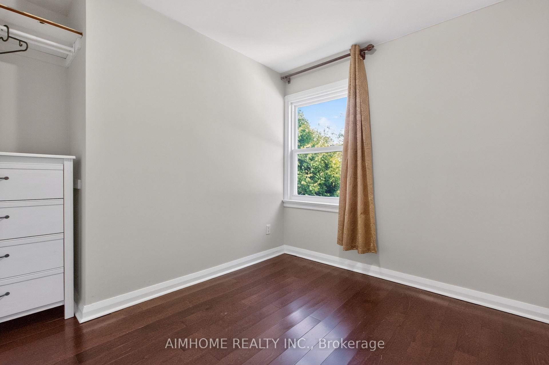 Photo 10 of 140 Meighen Avenue, Toronto, O'Connor-Parkview — HOMEH